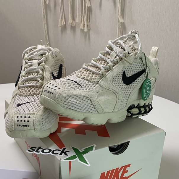 Nike x Stussy Air Zoom Spiridon Cage 2 Fossil 착용 스타일