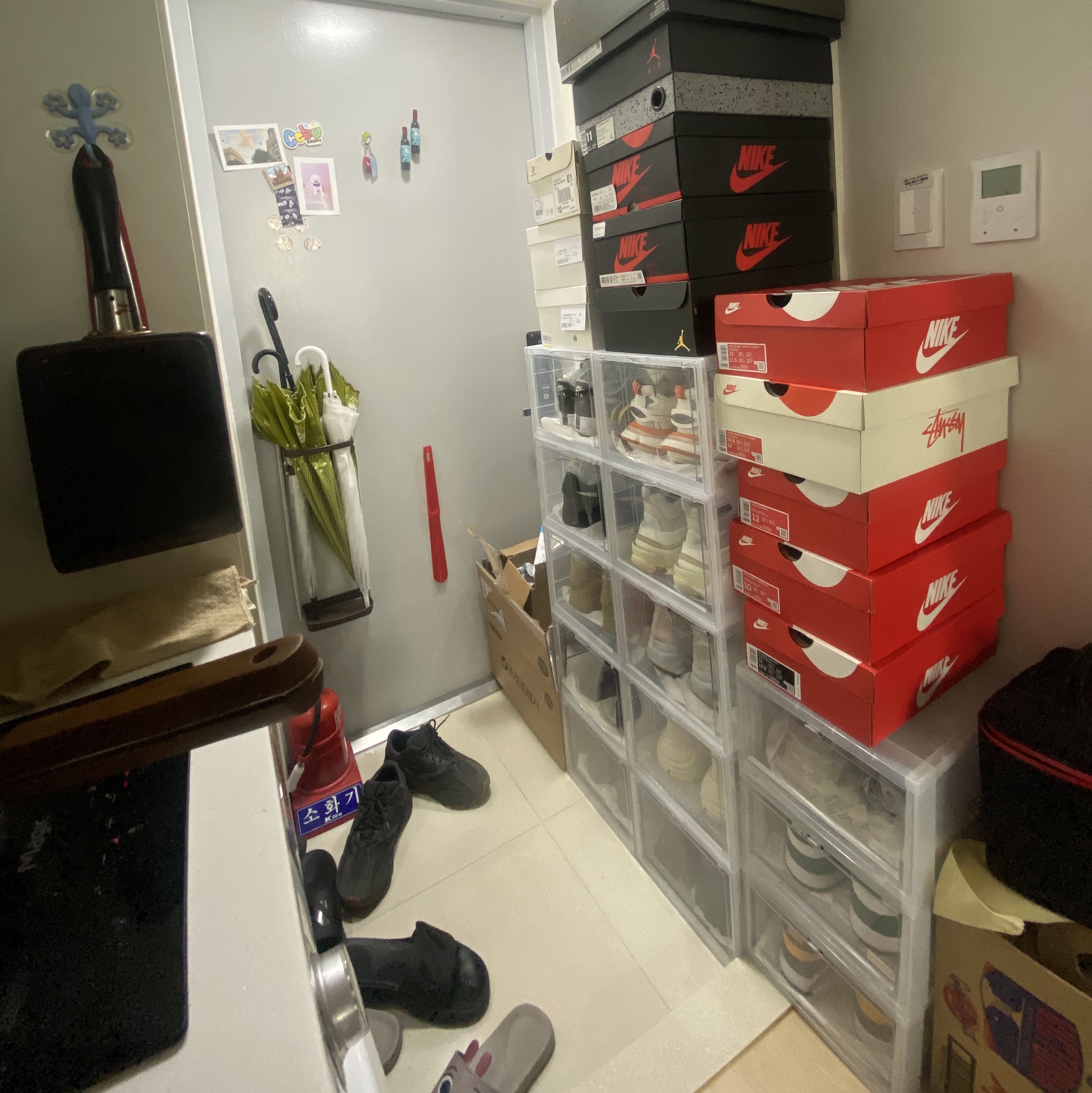 Jordan 1 Retro High OG Court Purple 2020, Converse x Fear of God Essentials Chuck 70 Hi Black 2020 착용 스타일 - 2
