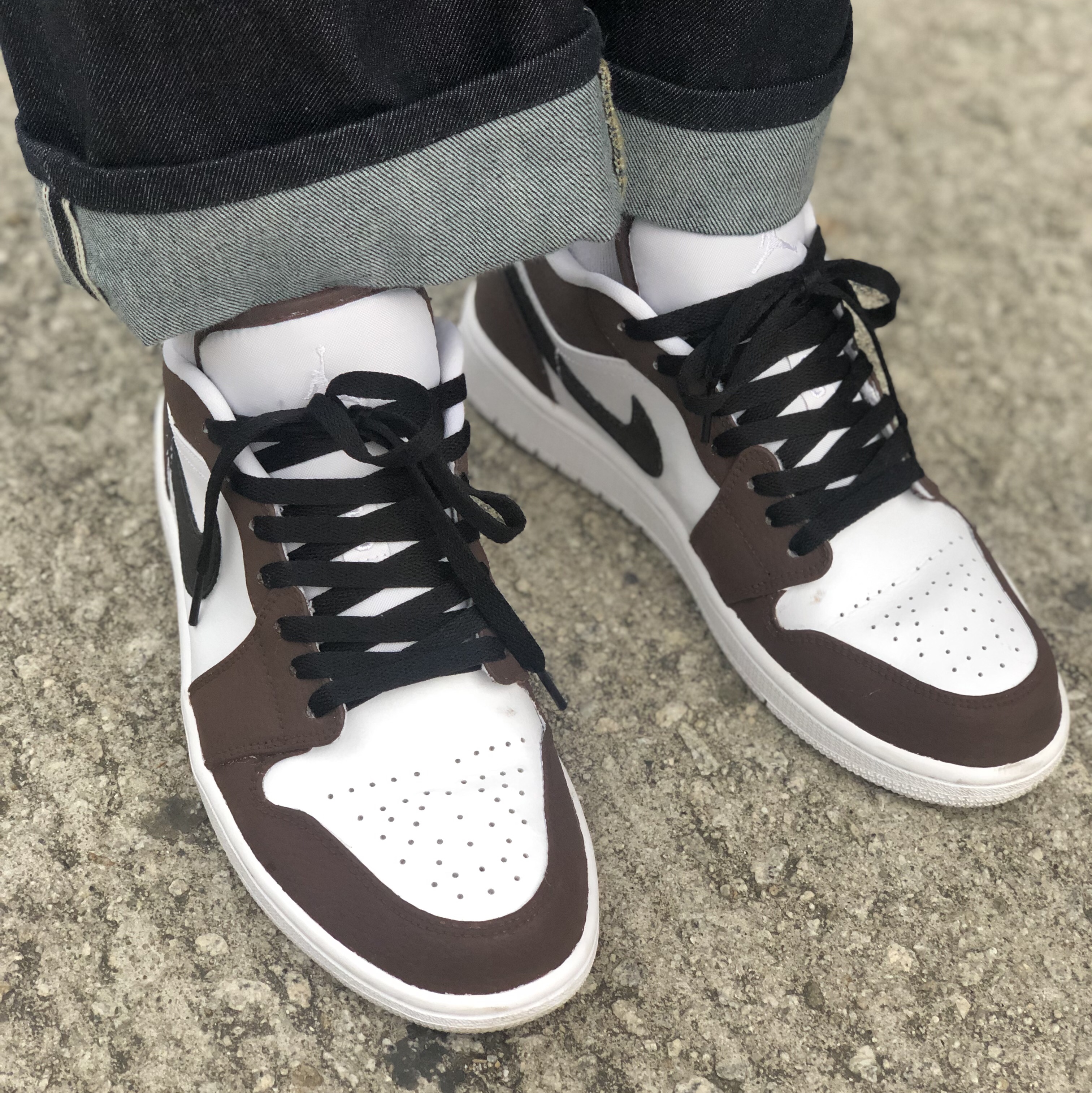 Jordan 1 Low Triple White Tumbled Leather 2020 착용 스타일 - 2