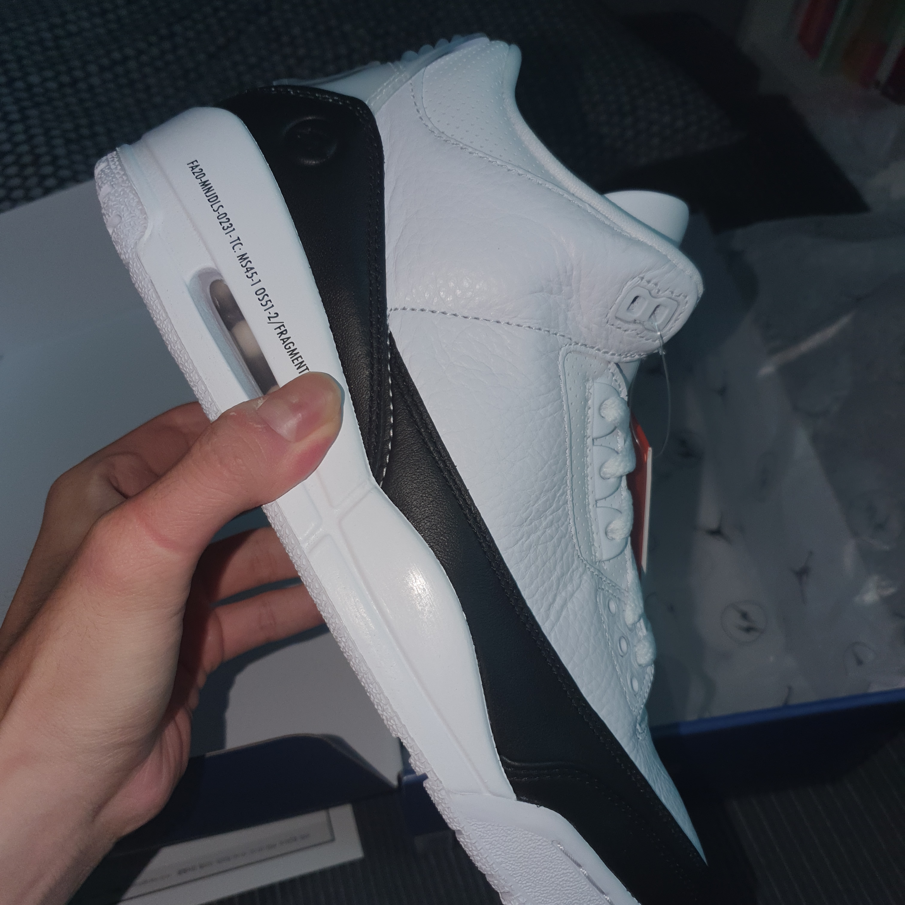 Jordan 3 x Fragment Retro SP White Black 착용 스타일 - 1