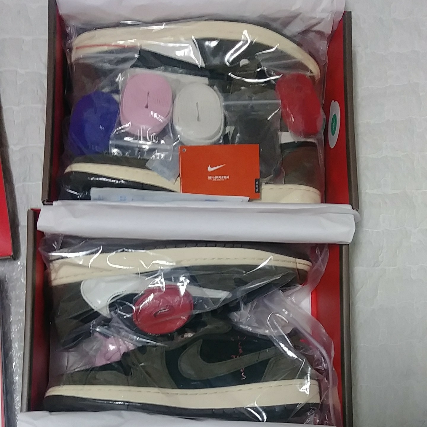 Jordan 1 x Travis Scott Retro High OG SP Mocha, Jordan 1 x Travis Scott Retro Low OG SP Mocha 착용 스타일