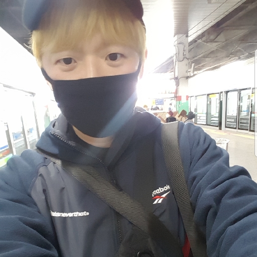 KREAM 프로필 이미지