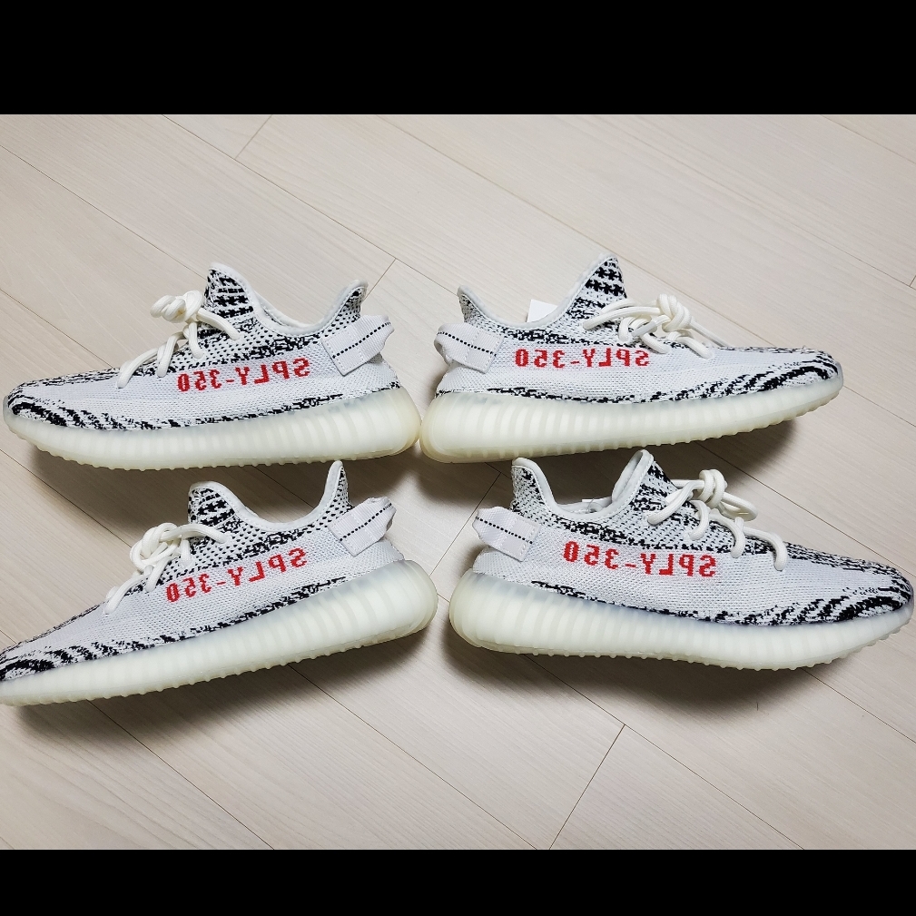 Adidas Yeezy Boost 350 V2 Zebra 2017/2019/2020 착용 스타일