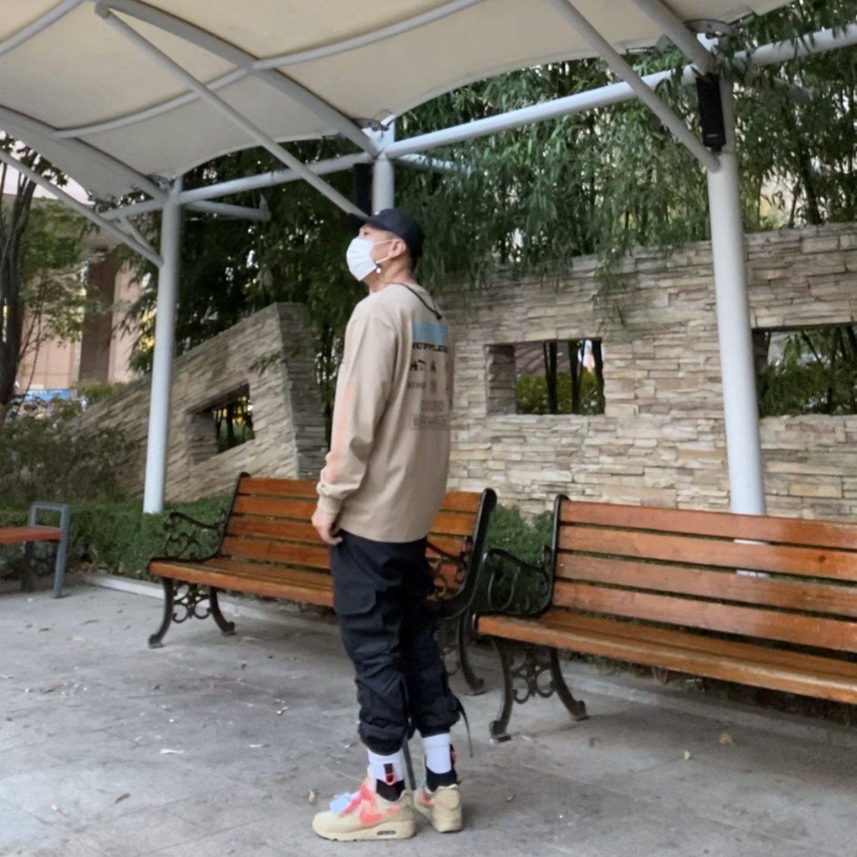 Nike x Off-White Air Max 90 V2 Desert Ore 착용 스타일 - 2