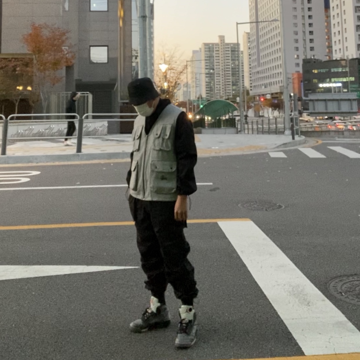 Jordan 5 x Off-White Retro SP Black Muslin 착용 스타일