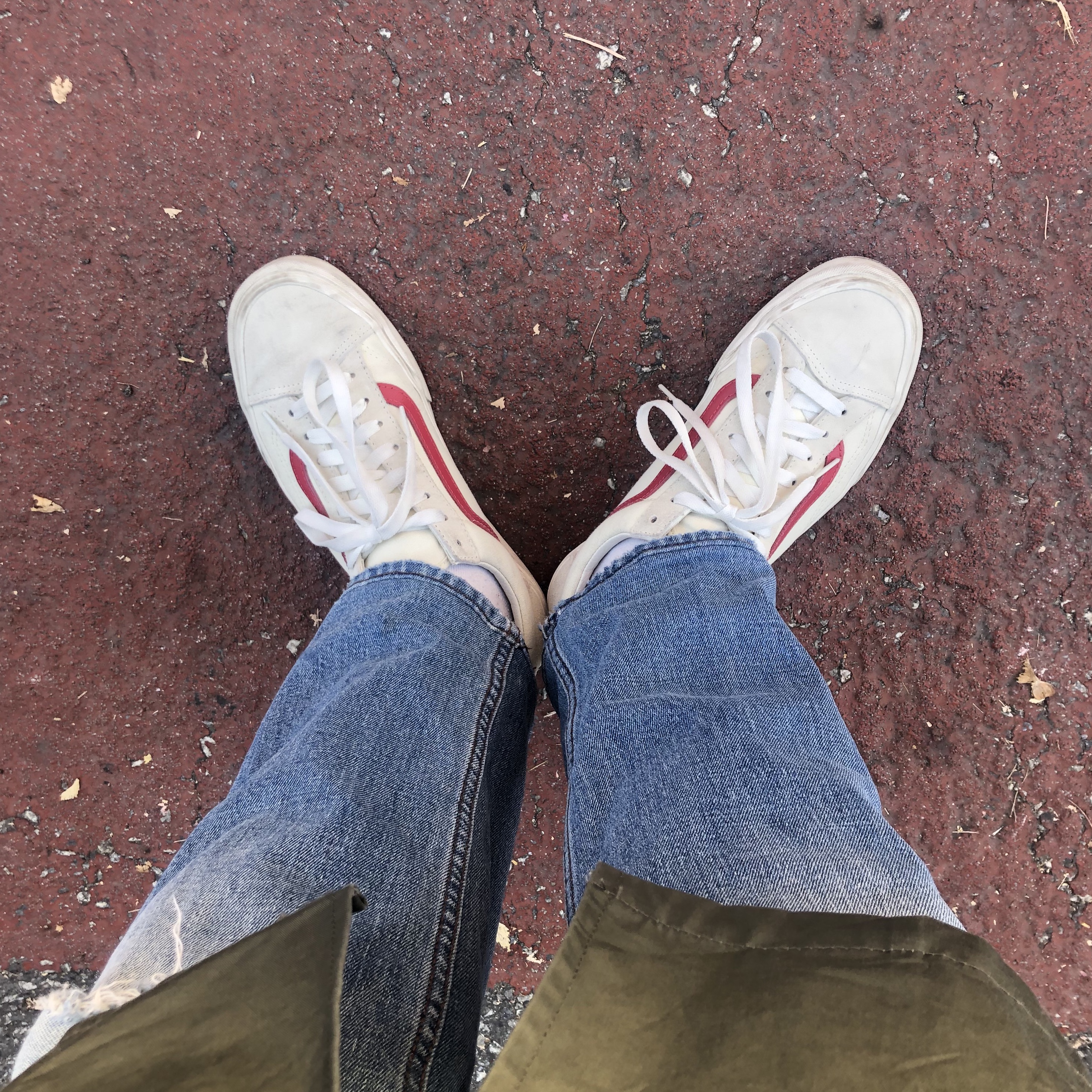 Vans Vault OG Style 36 LX Red 착용 스타일