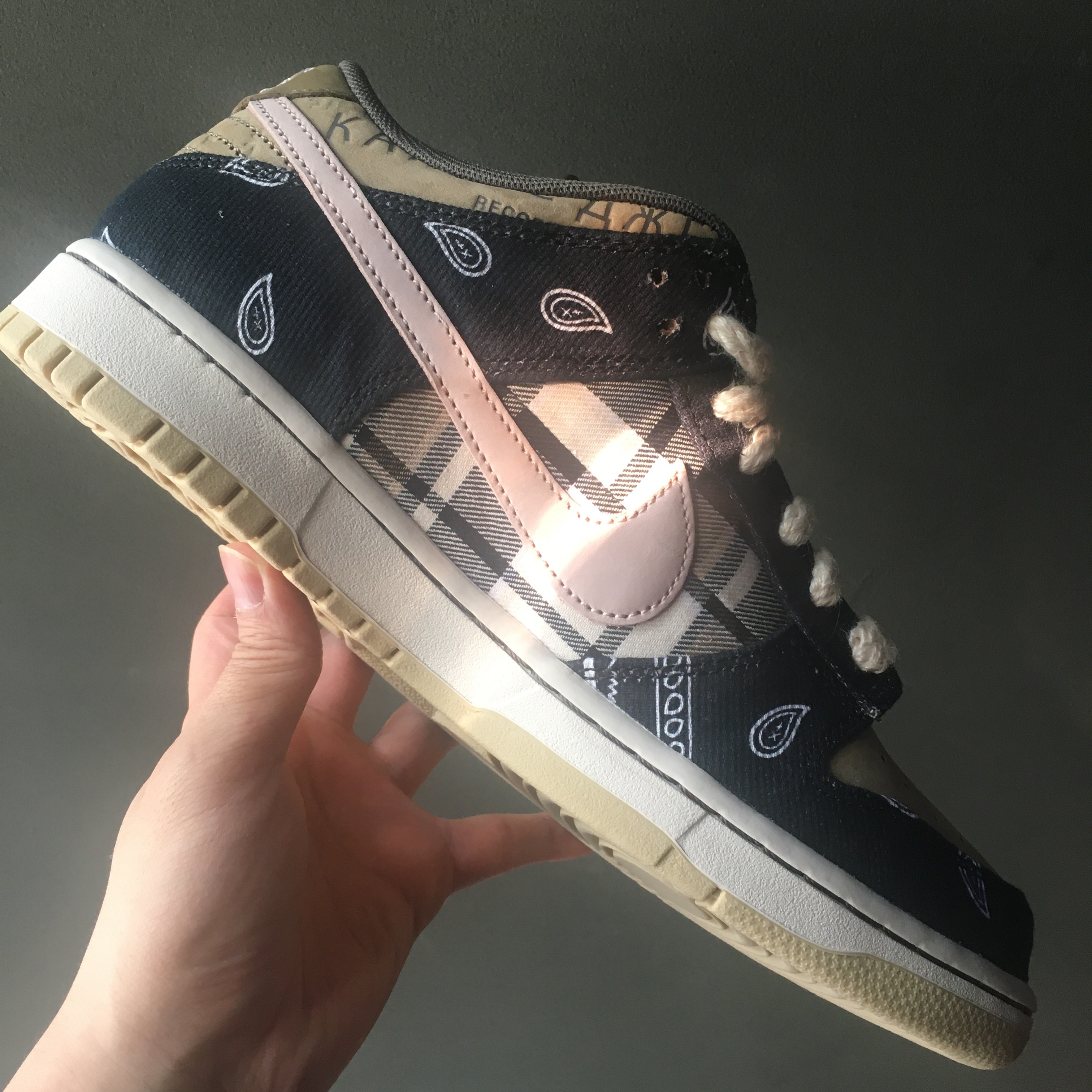 Nike x Travis Scott SB Dunk Low, Nike x Off-White Dunk Low Pine Green 착용 스타일 - 5