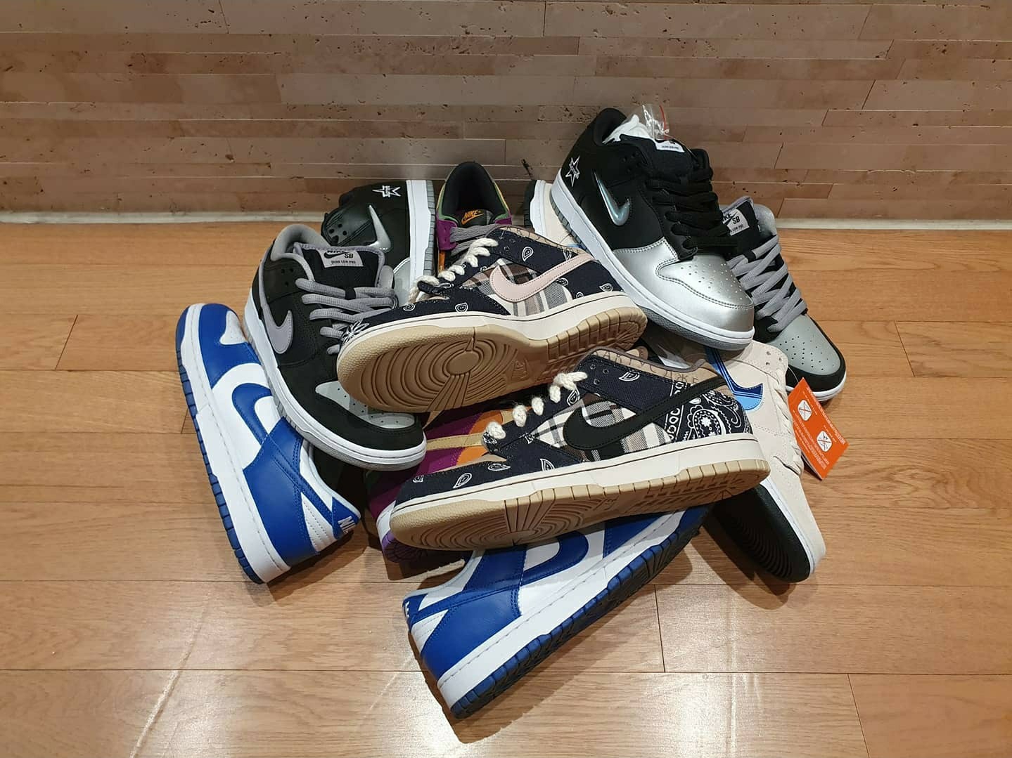 Nike x Travis Scott SB Dunk Low, Nike Dunk Low SP Kentucky 2020 착용 스타일