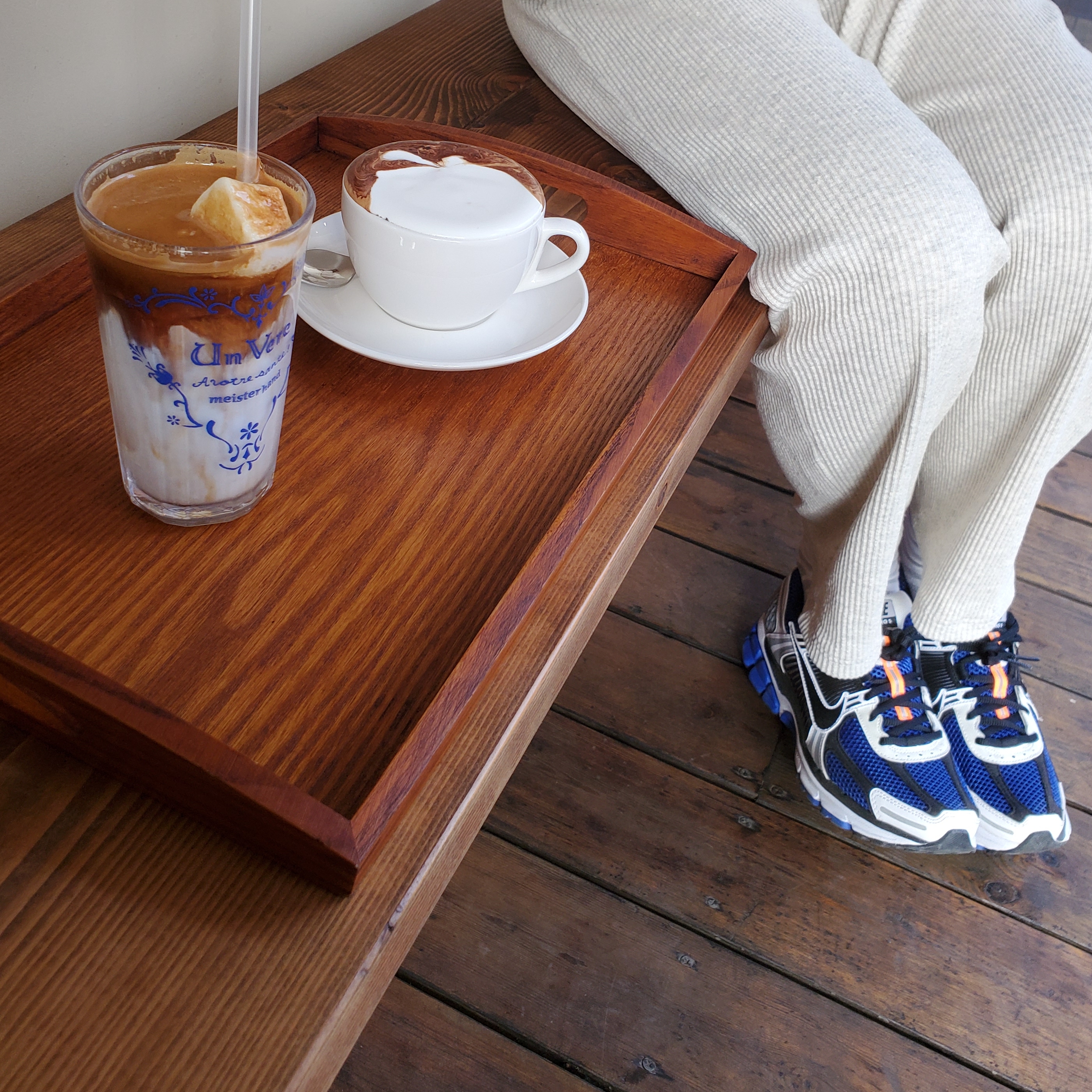 Nike Zoom Vomero 5 White Racer Blue Black 착용 스타일