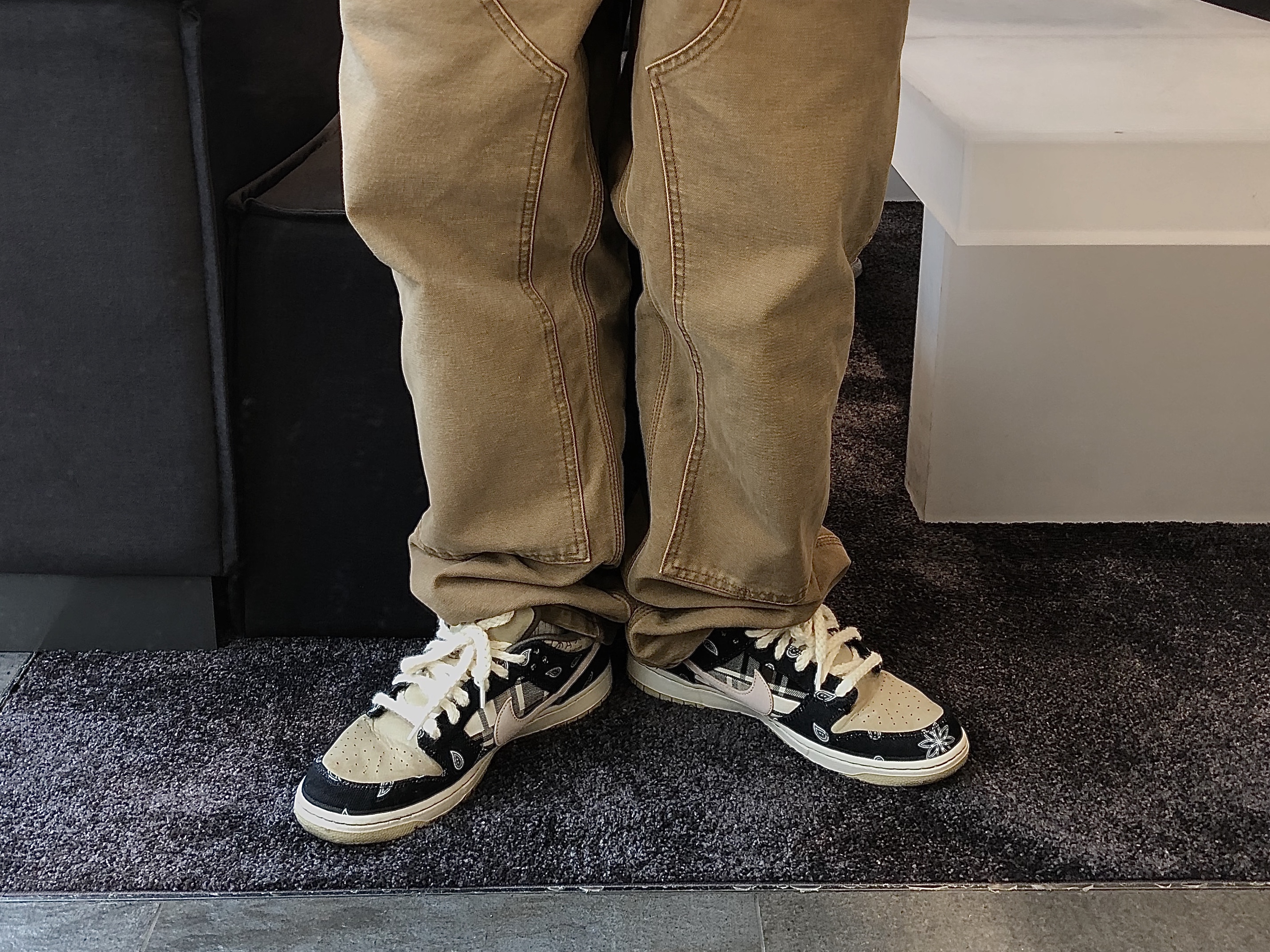 Nike x Travis Scott SB Dunk Low 착용 스타일