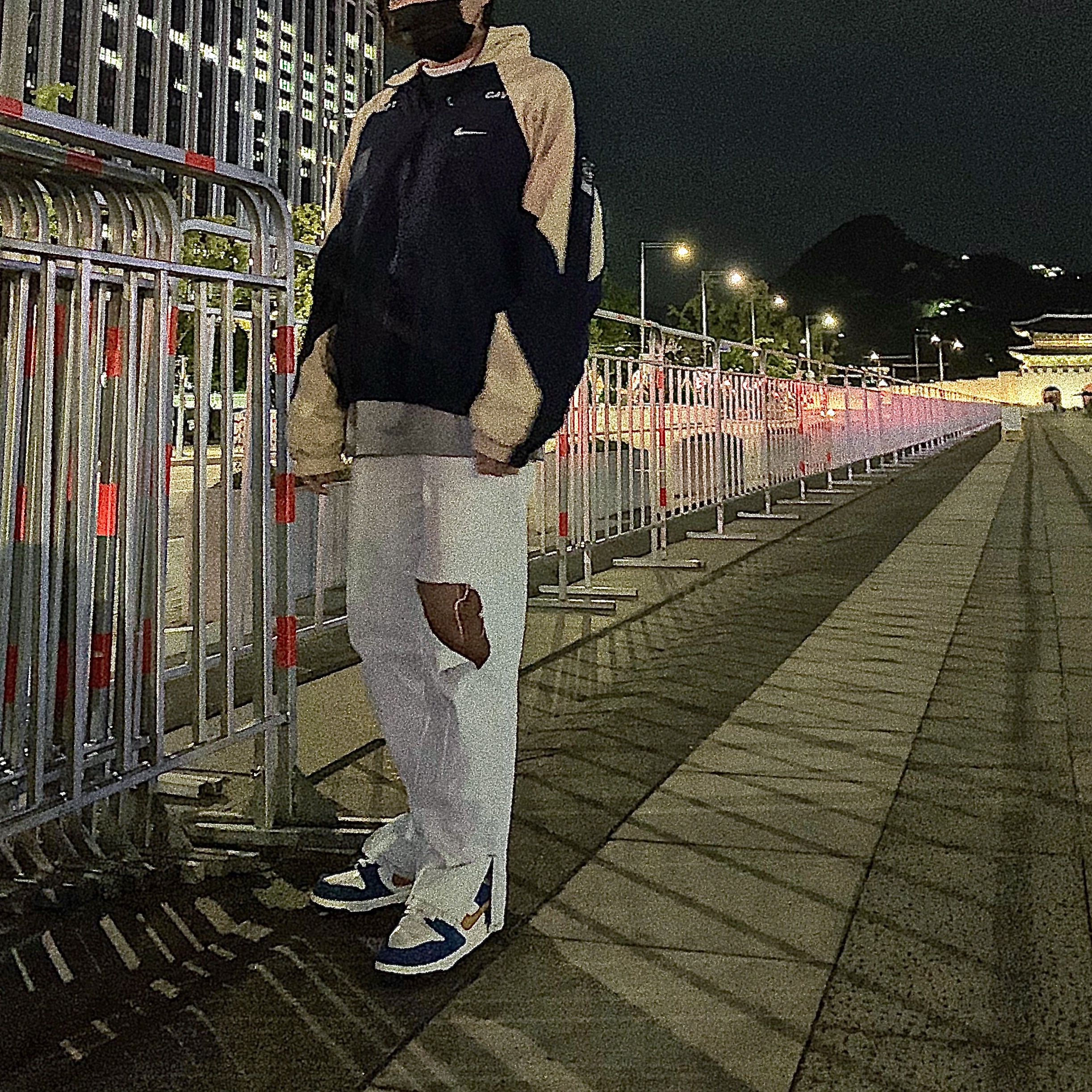 Nike x Kasina Dunk Low 80's Bus 착용 스타일