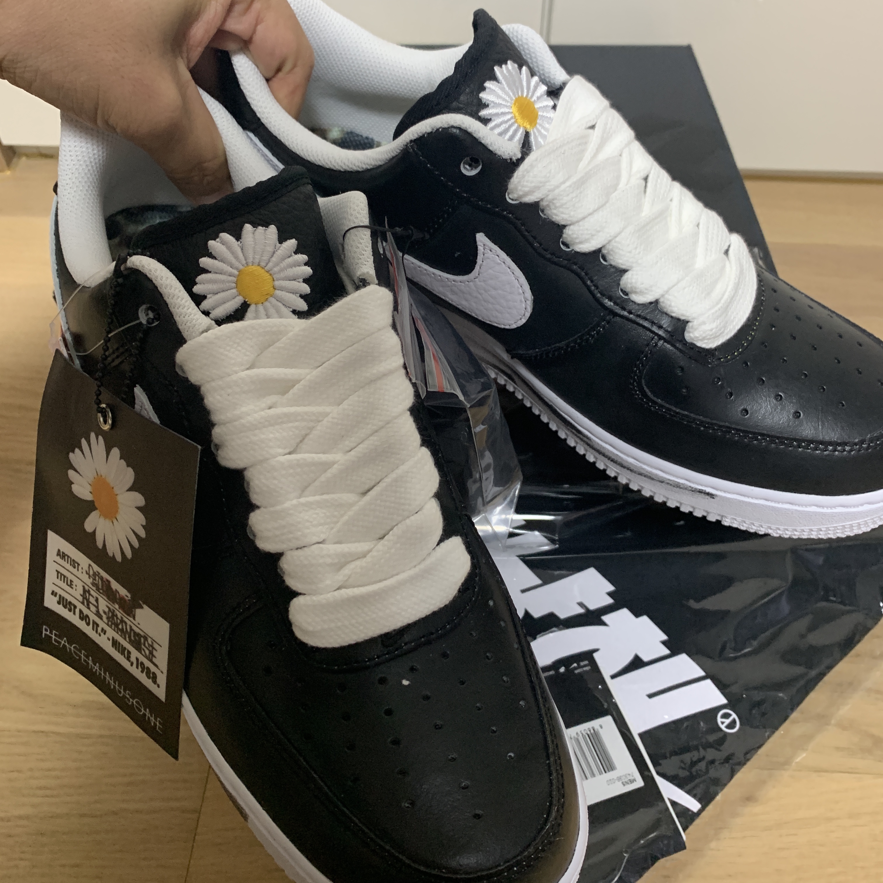 Nike x Peaceminusone Air Force 1 Low Para-Noise 착용 스타일