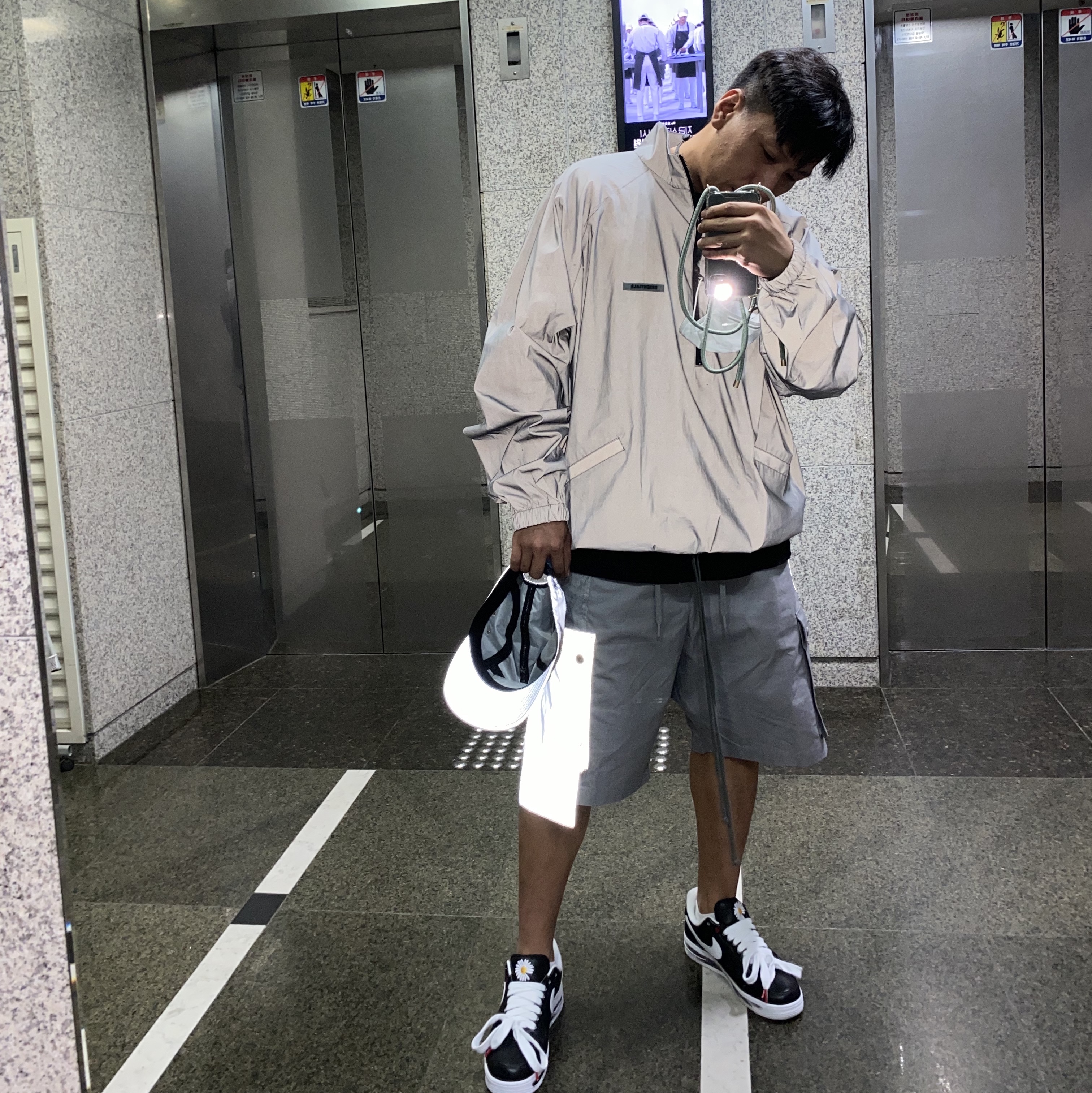 Nike x Peaceminusone Air Force 1 Low Para-Noise 착용 스타일
