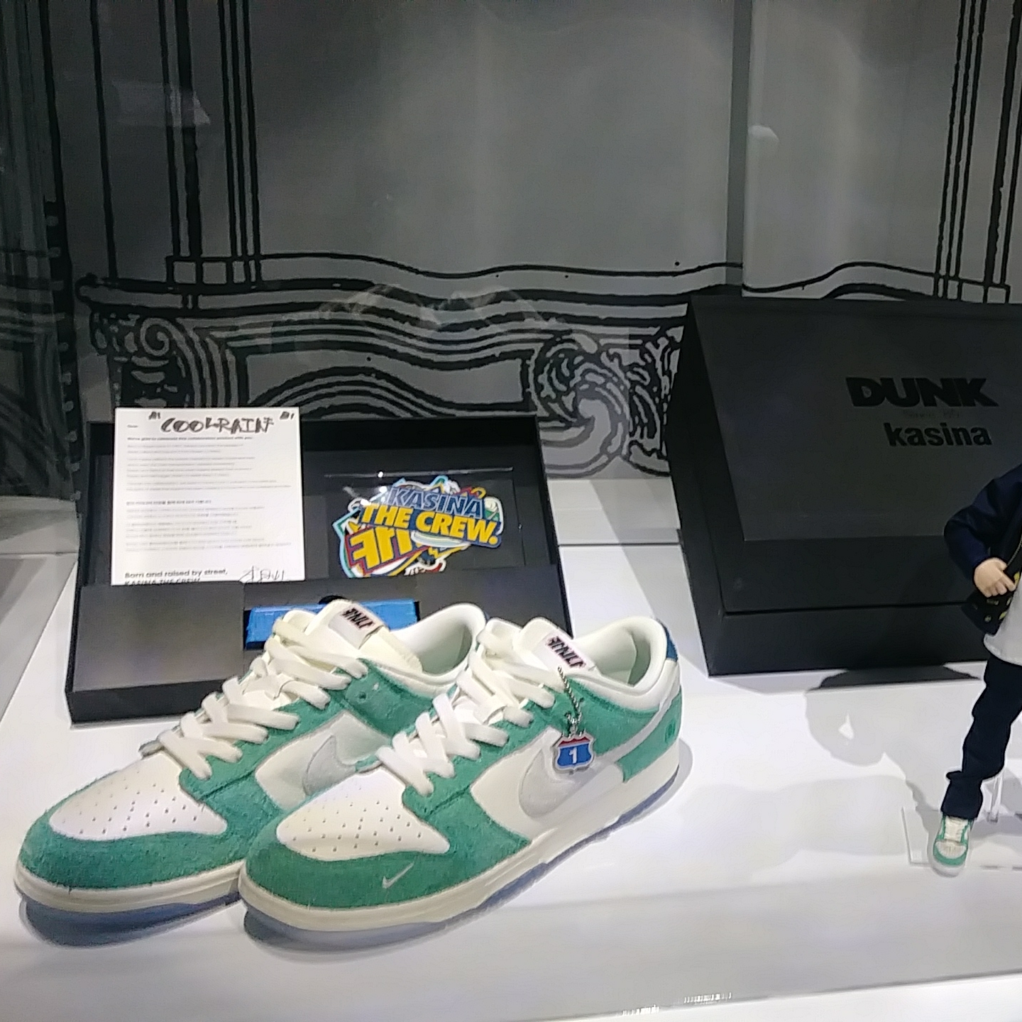 Nike x Kasina Dunk Low Road Sign - Kasina Exclusive, Nike x Kasina Dunk Low 80's Bus 착용 스타일 - 1