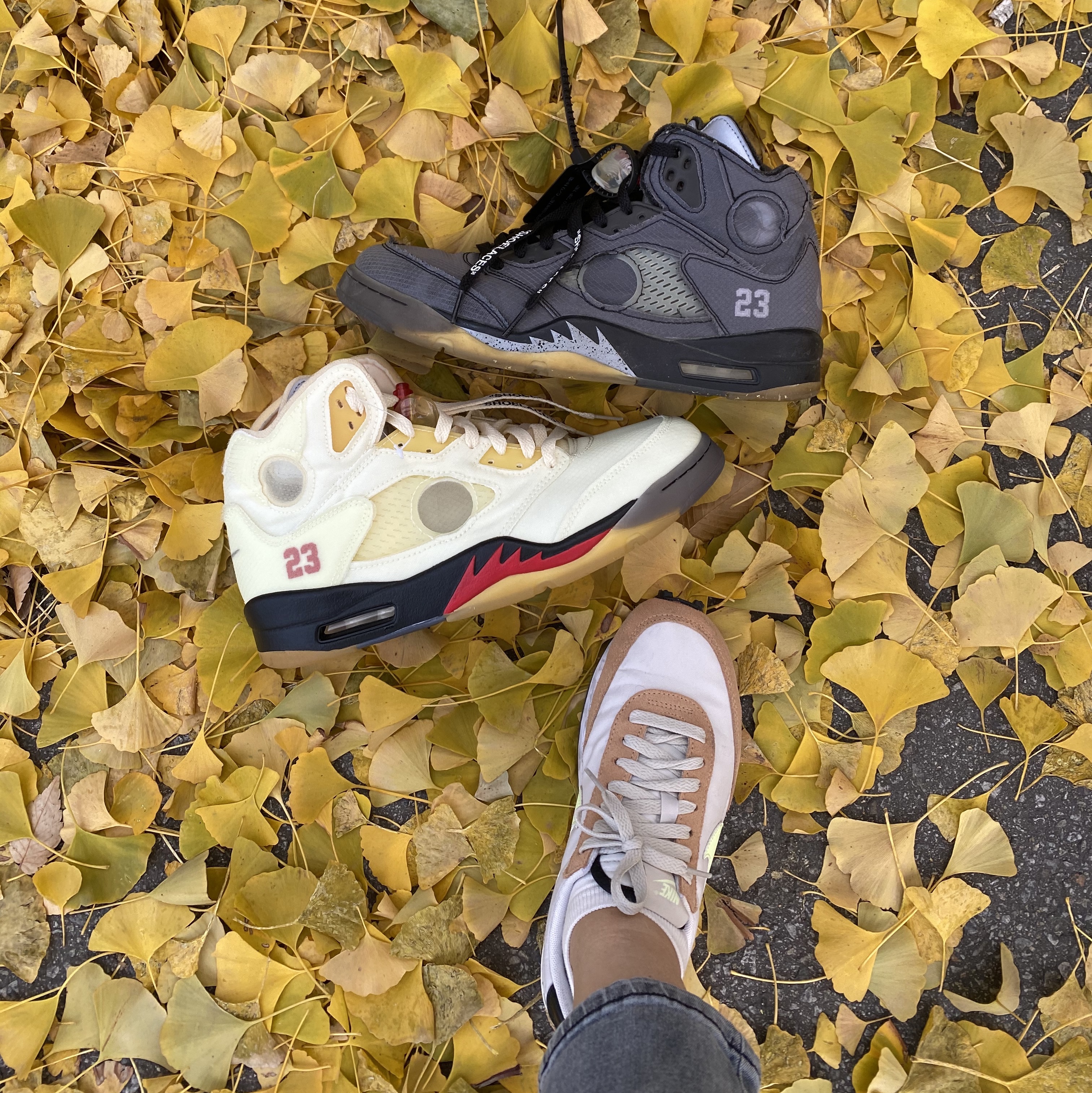 Jordan 5 x Off-White Retro SP Sail Fire Red, Jordan 5 x Off-White Retro SP Black Muslin 착용 스타일