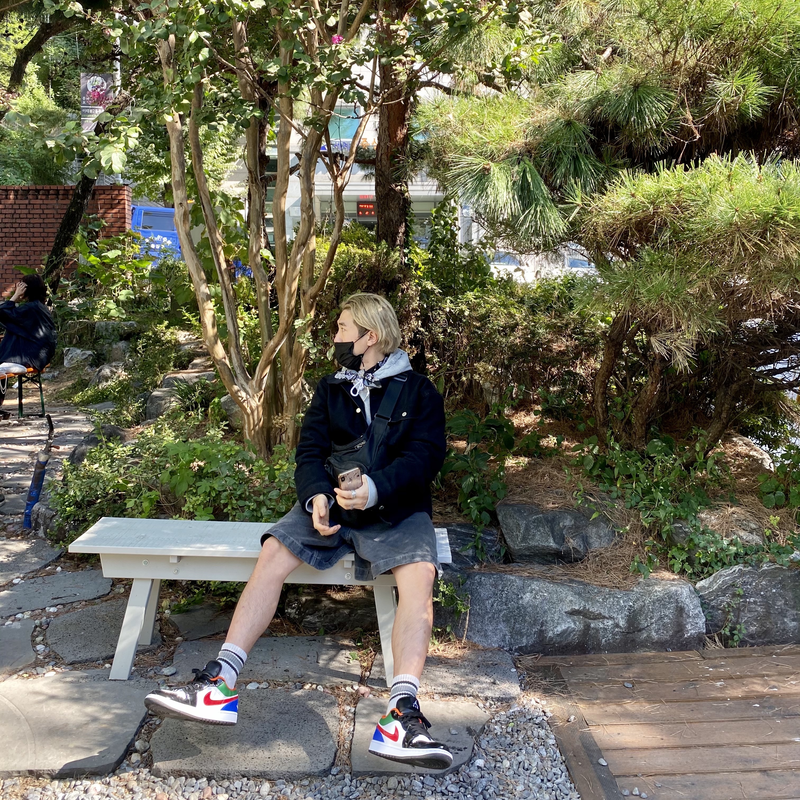 (W) Jordan 1 Low SE Multi-Color Black Toe 착용 스타일 - 2