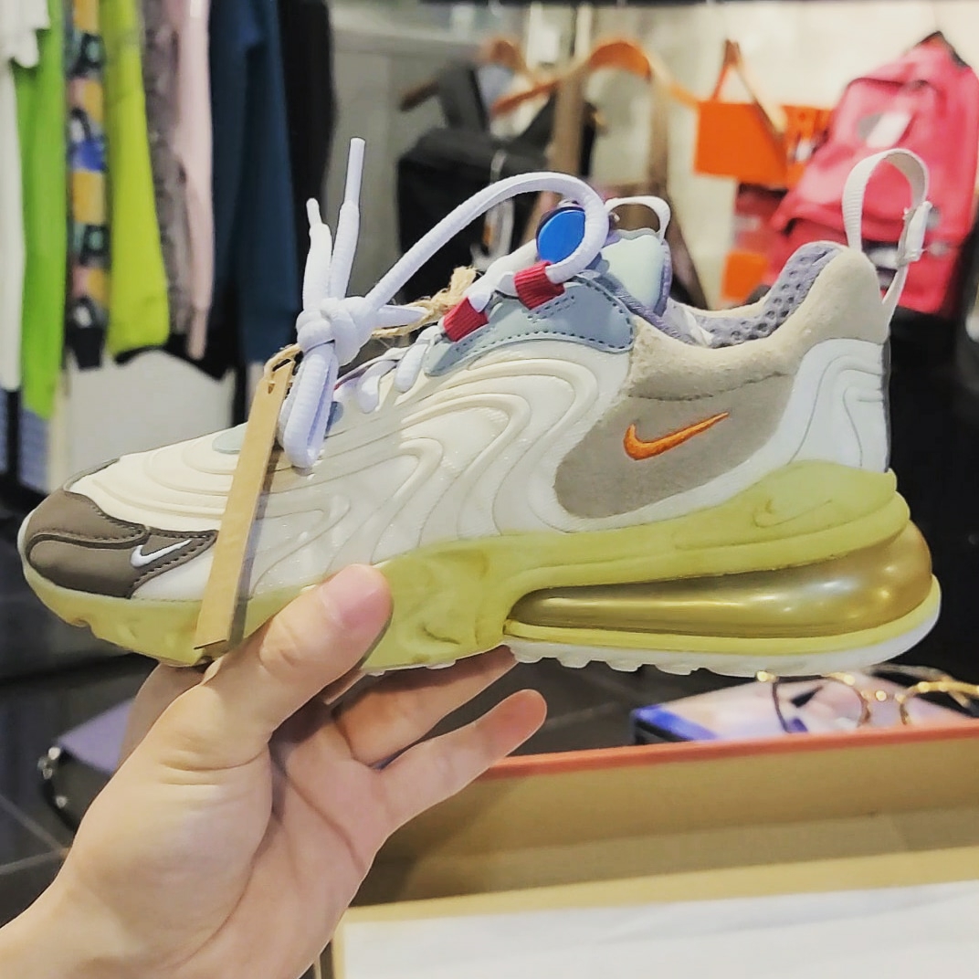 Nike x Travis Scott Air Max 270 React Cactus Trails 착용 스타일