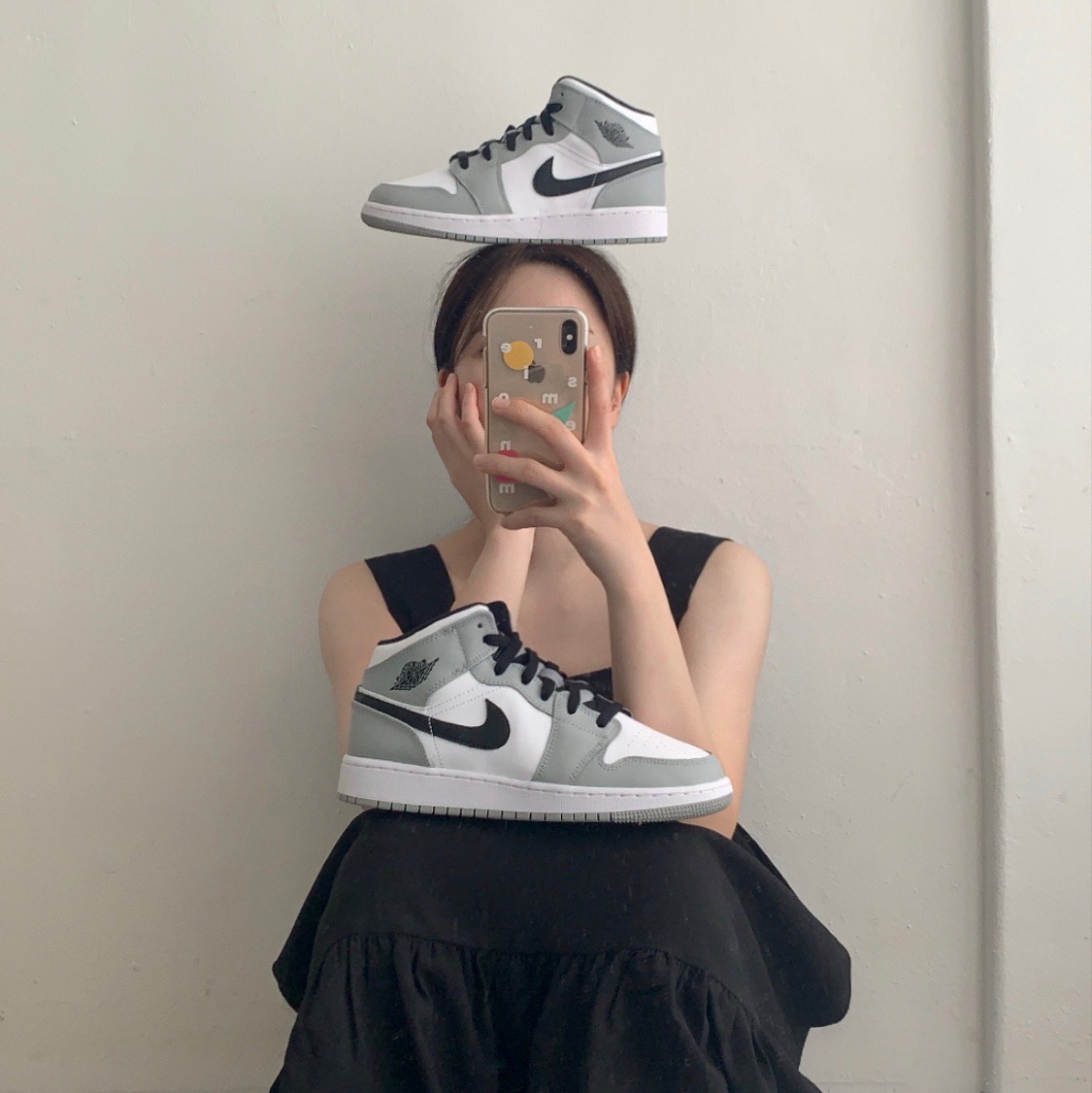 (GS) Jordan 1 Mid Light Smoke Grey 착용 스타일 - 1