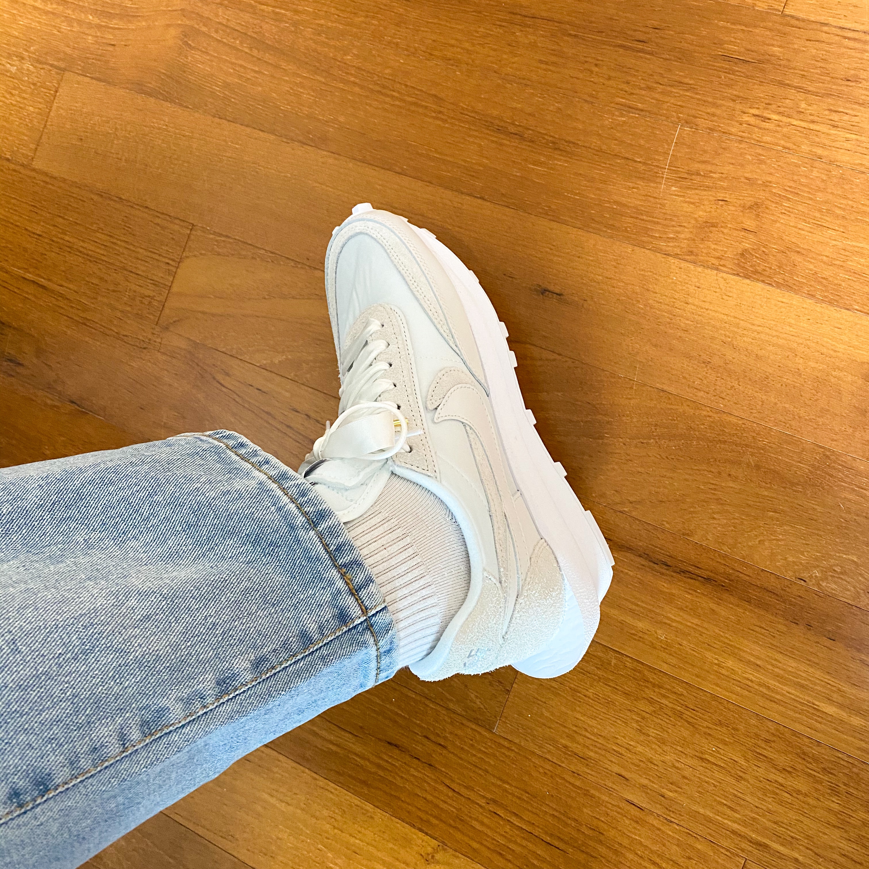 Nike x Sacai LDWaffle White Nylon 착용 스타일