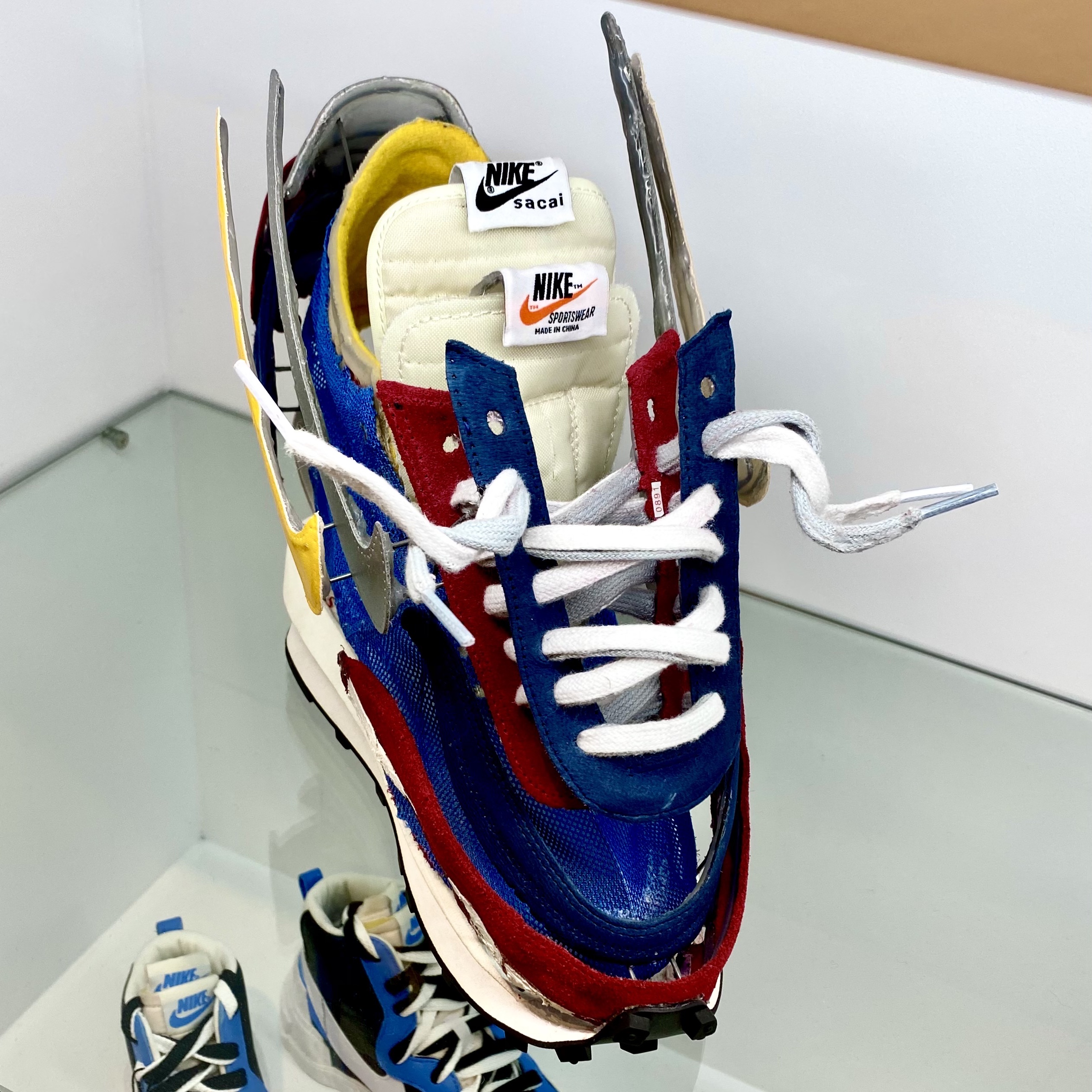Nike x Sacai LDWaffle Blue Multi 착용 스타일