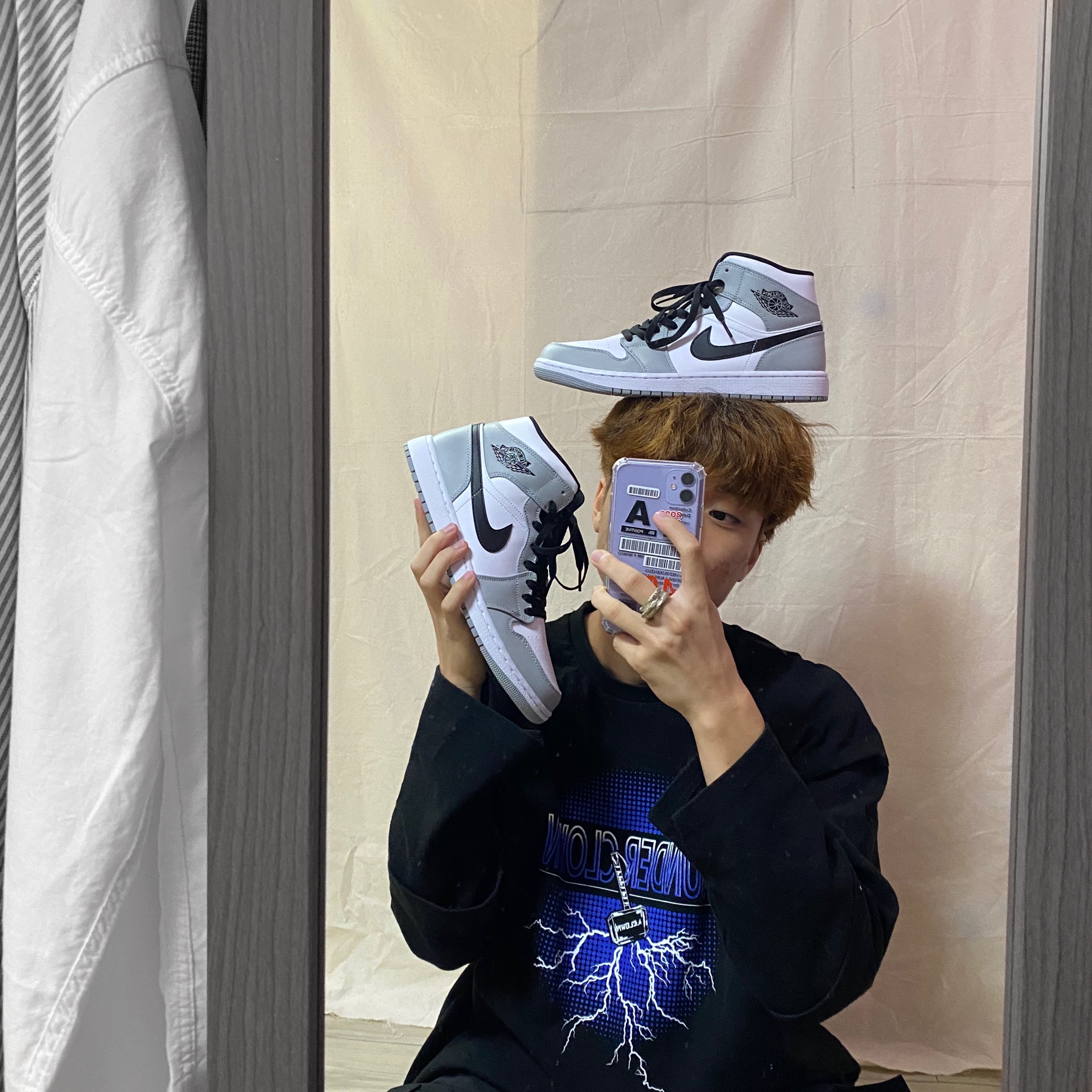 Jordan 1 Mid Light Smoke Grey 착용 스타일