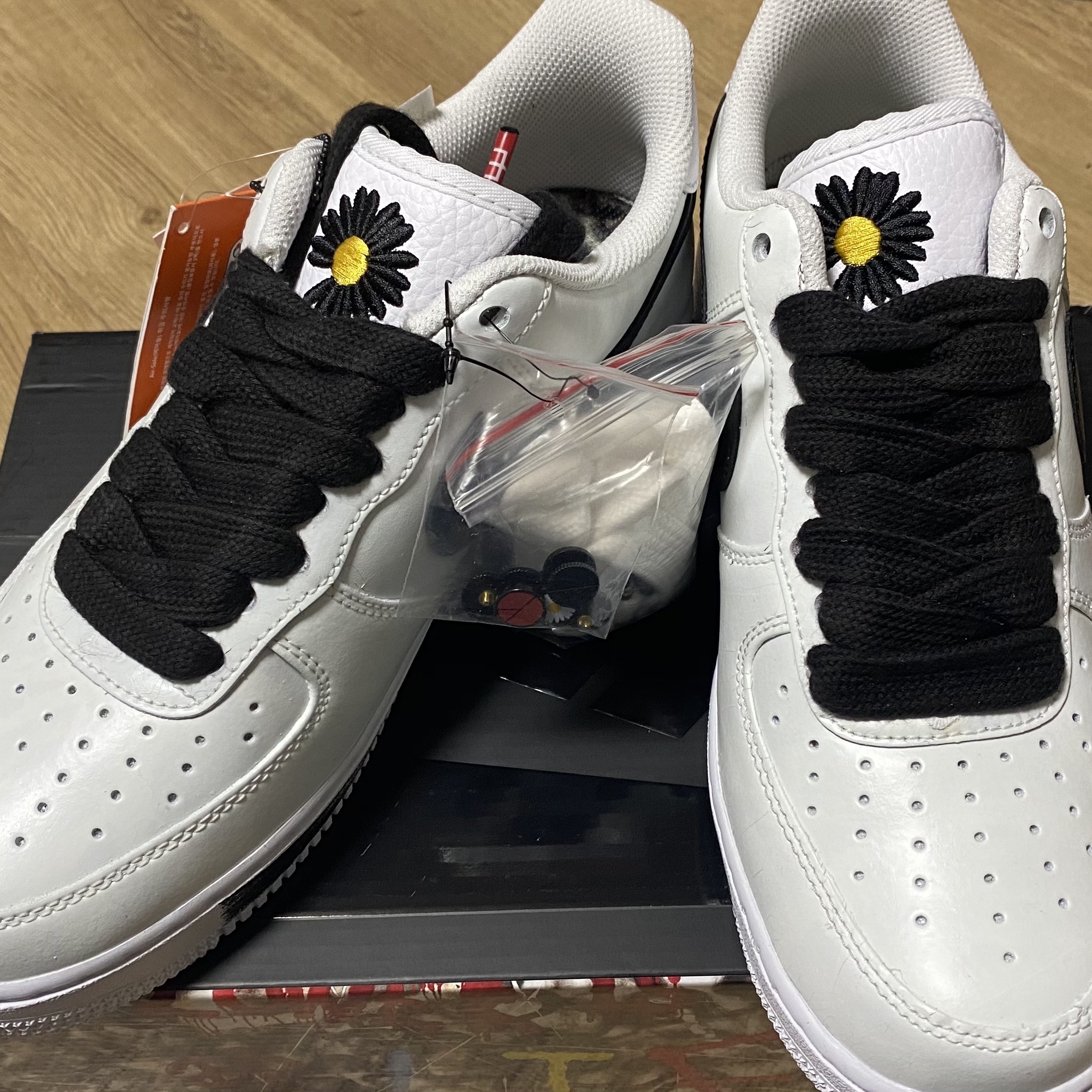 Nike x Peaceminusone Air Force 1 Low Para-Noise 2.0 착용 스타일 - 2