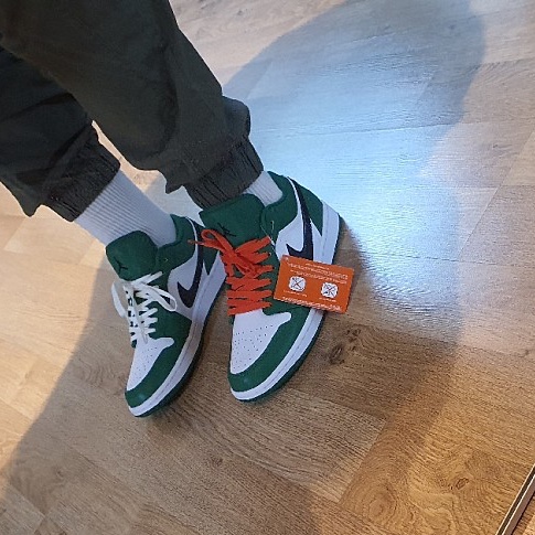 Jordan 1 Low Pine Green, Nike x Off-White Dunk Low Pine Green 착용 스타일 - 1