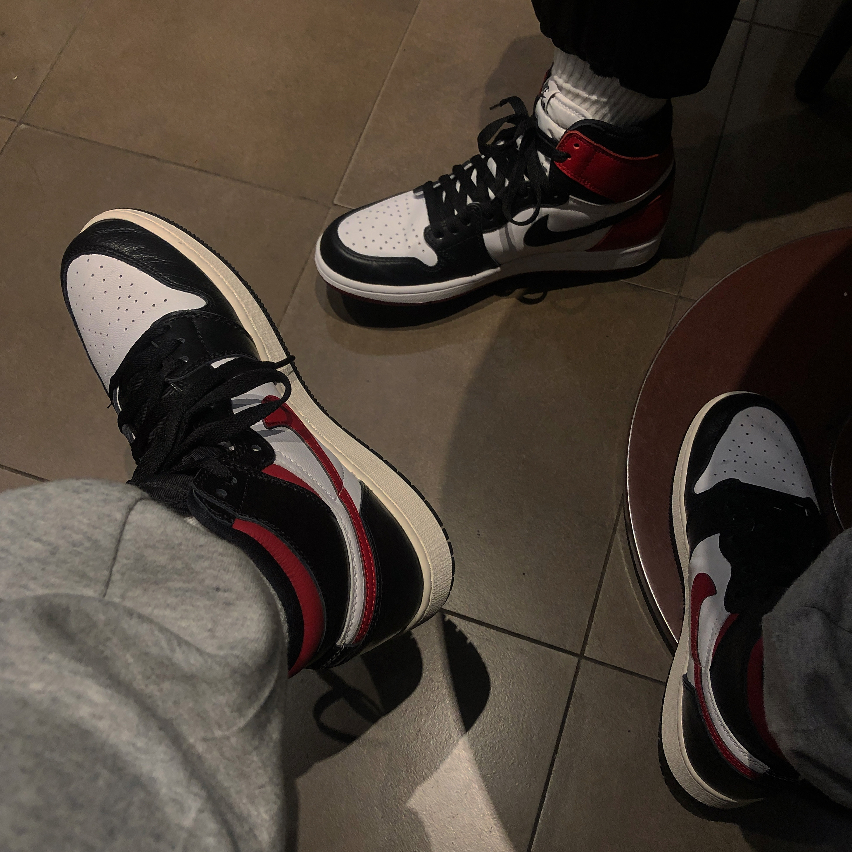 (GS) Jordan 1 Retro High OG Gym Red, Jordan 1 Retro High OG Black Toe 2016 착용 스타일