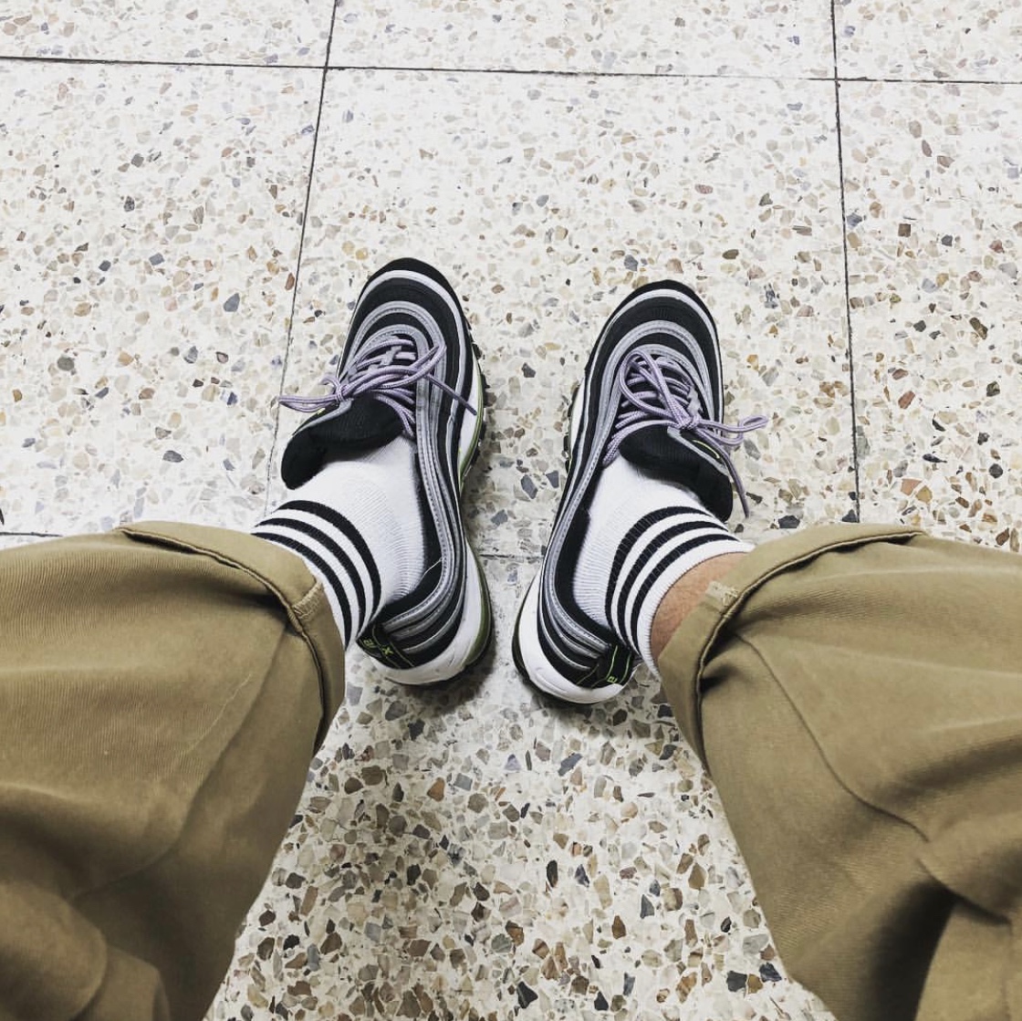 Nike Air Max 97 OG Black Volt Asia 착용 스타일