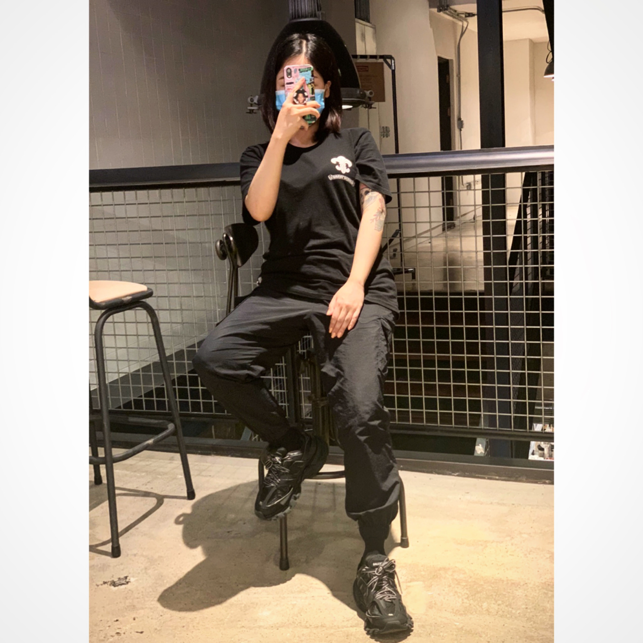 Balenciaga Track Sneakers Triple Black 착용 스타일