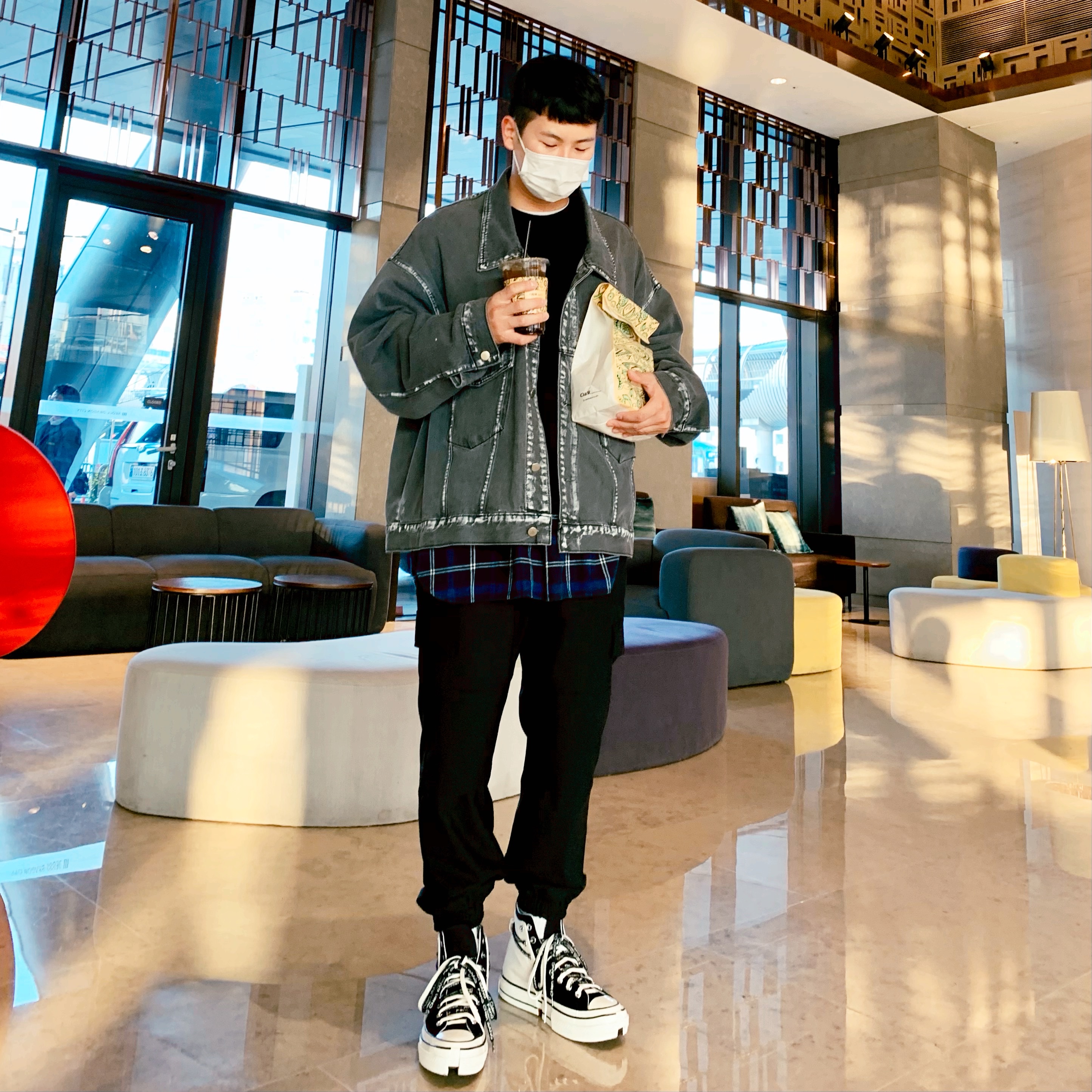 Converse x Feng Chen Wang Chuck 70 2-in-1 Natural Ivory Black 착용 스타일