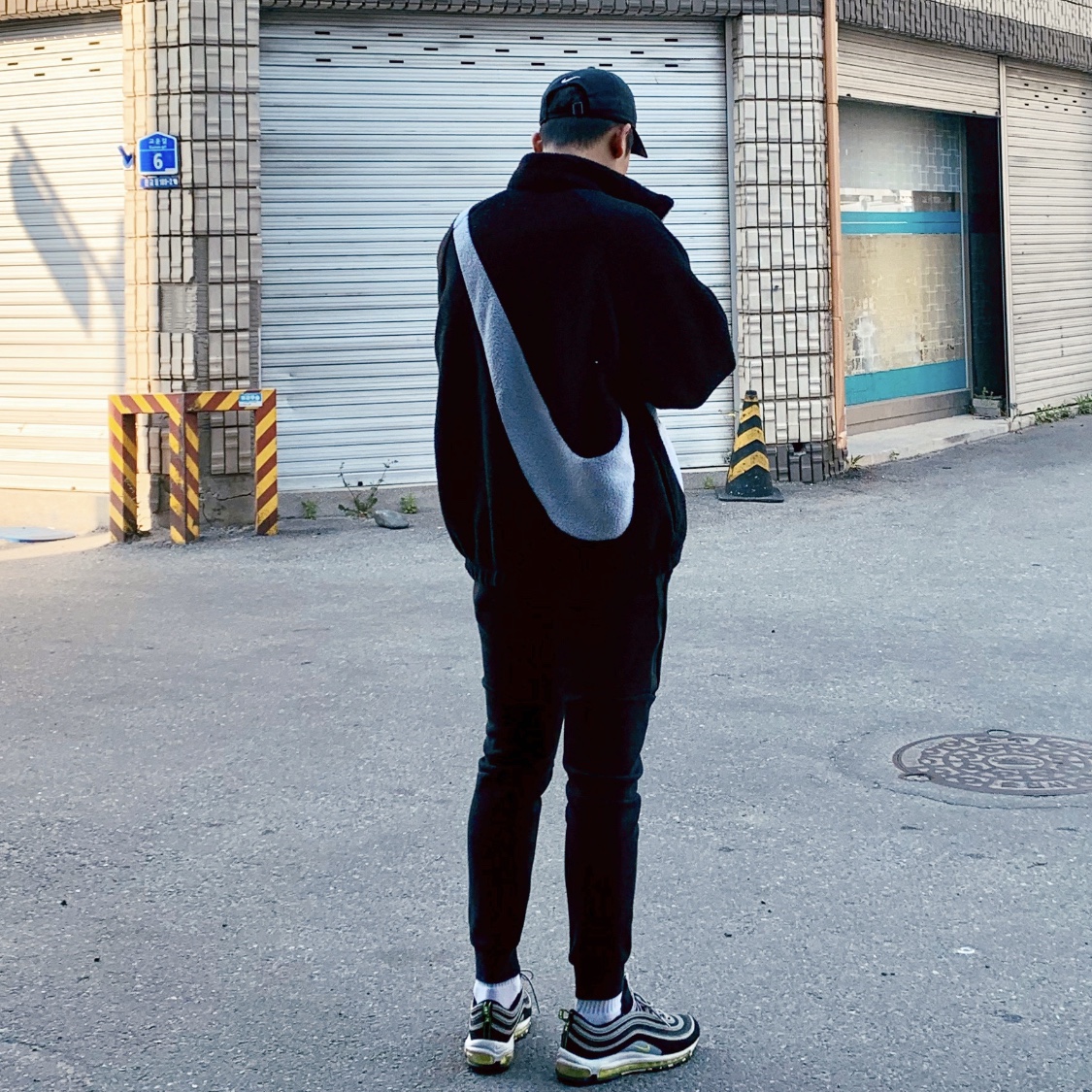 Nike Air Max 97 OG Black Volt Asia 착용 스타일