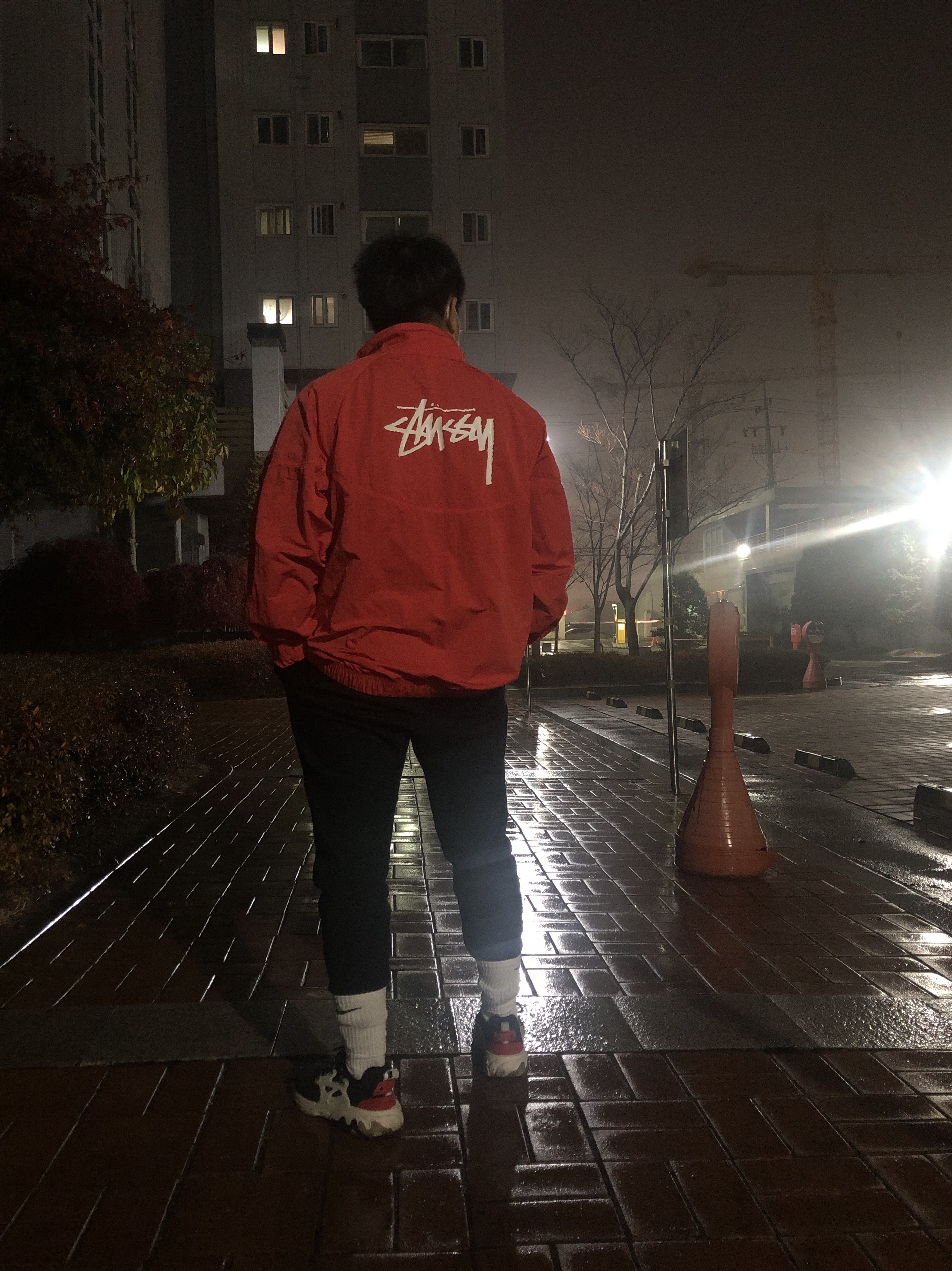 Nike React Presto Black Phantom Red 착용 스타일 - 2