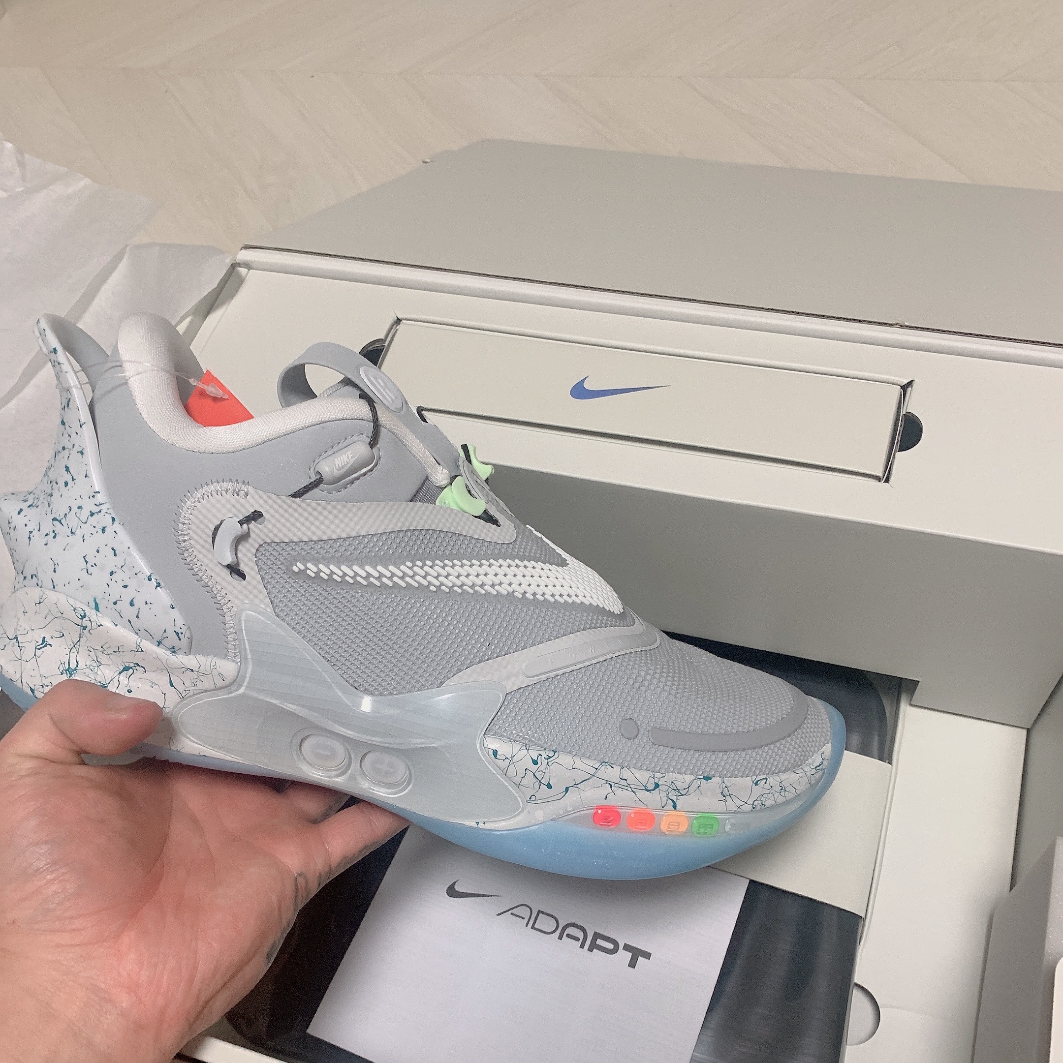 Nike Adapt BB Mag (KR Charger) 착용 스타일