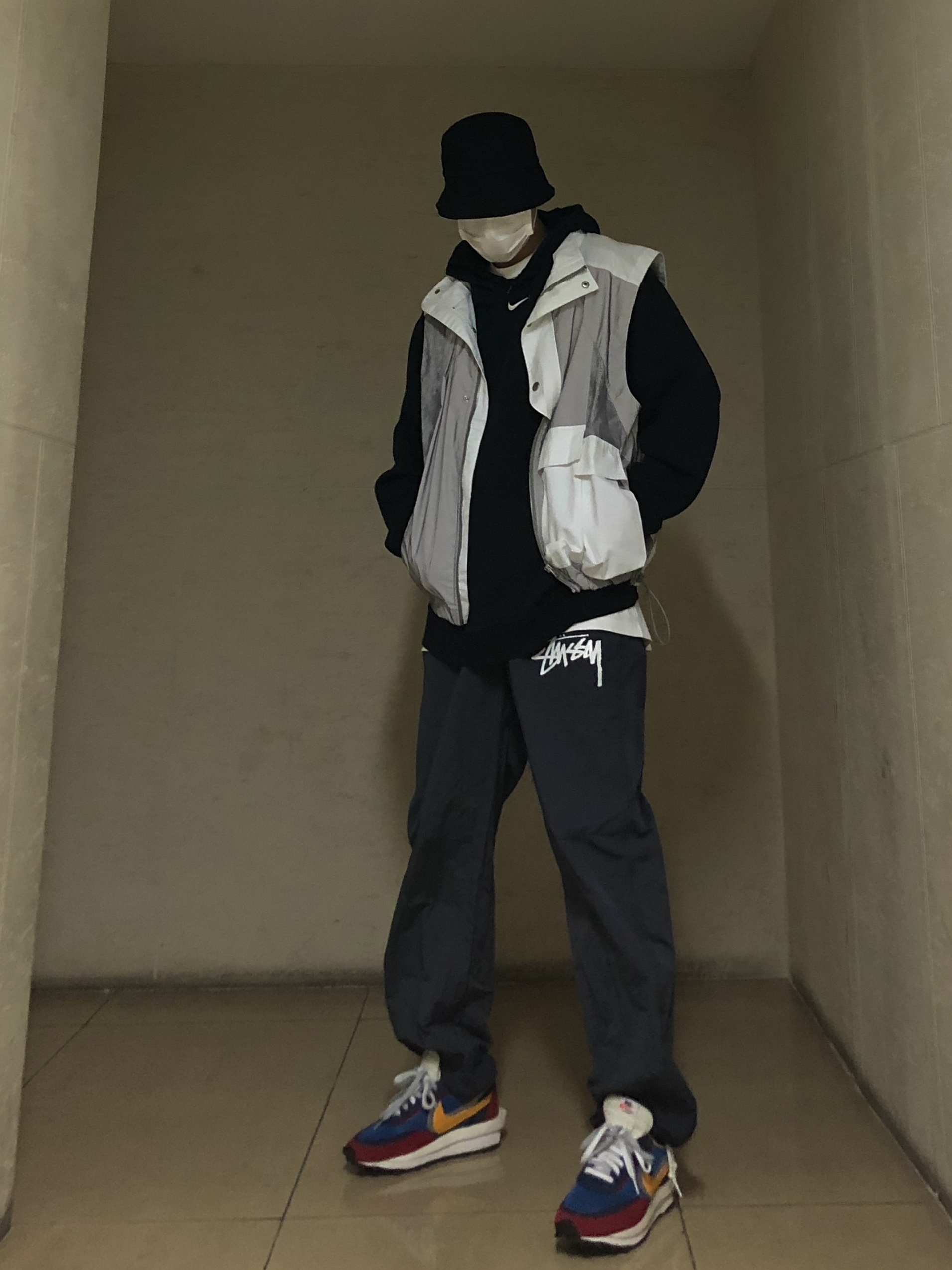 Nike x Sacai LDWaffle Blue Multi 착용 스타일
