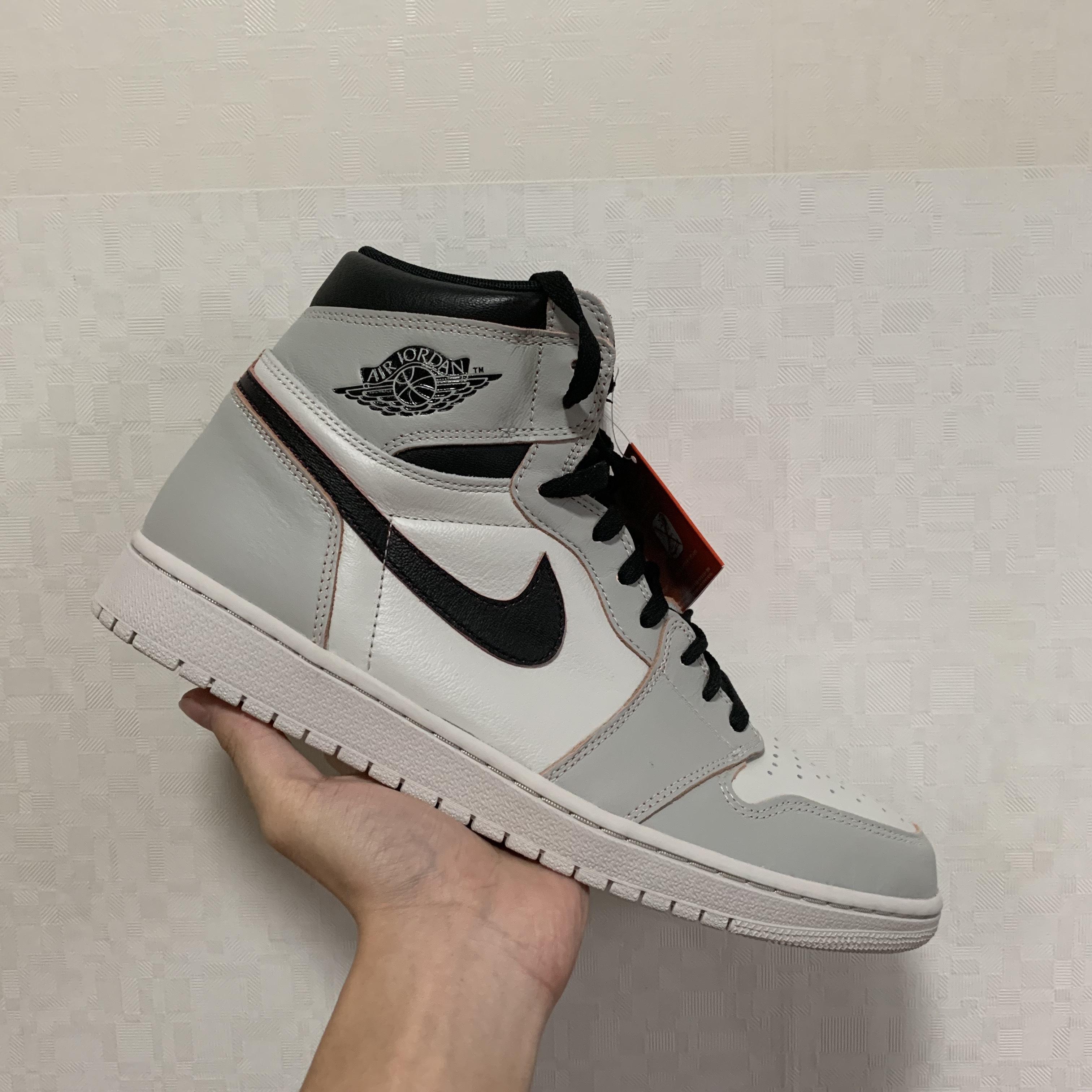 Jordan 1 Retro High OG Defiant SB NYC to Paris 착용 스타일
