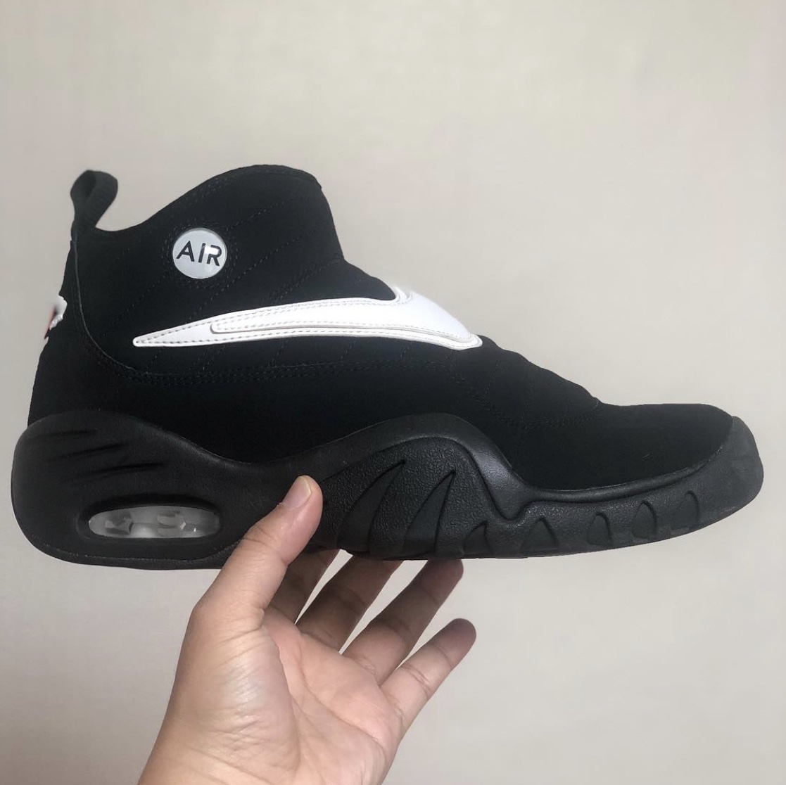 Nike Air Shake NDestrukt Black White 착용 스타일