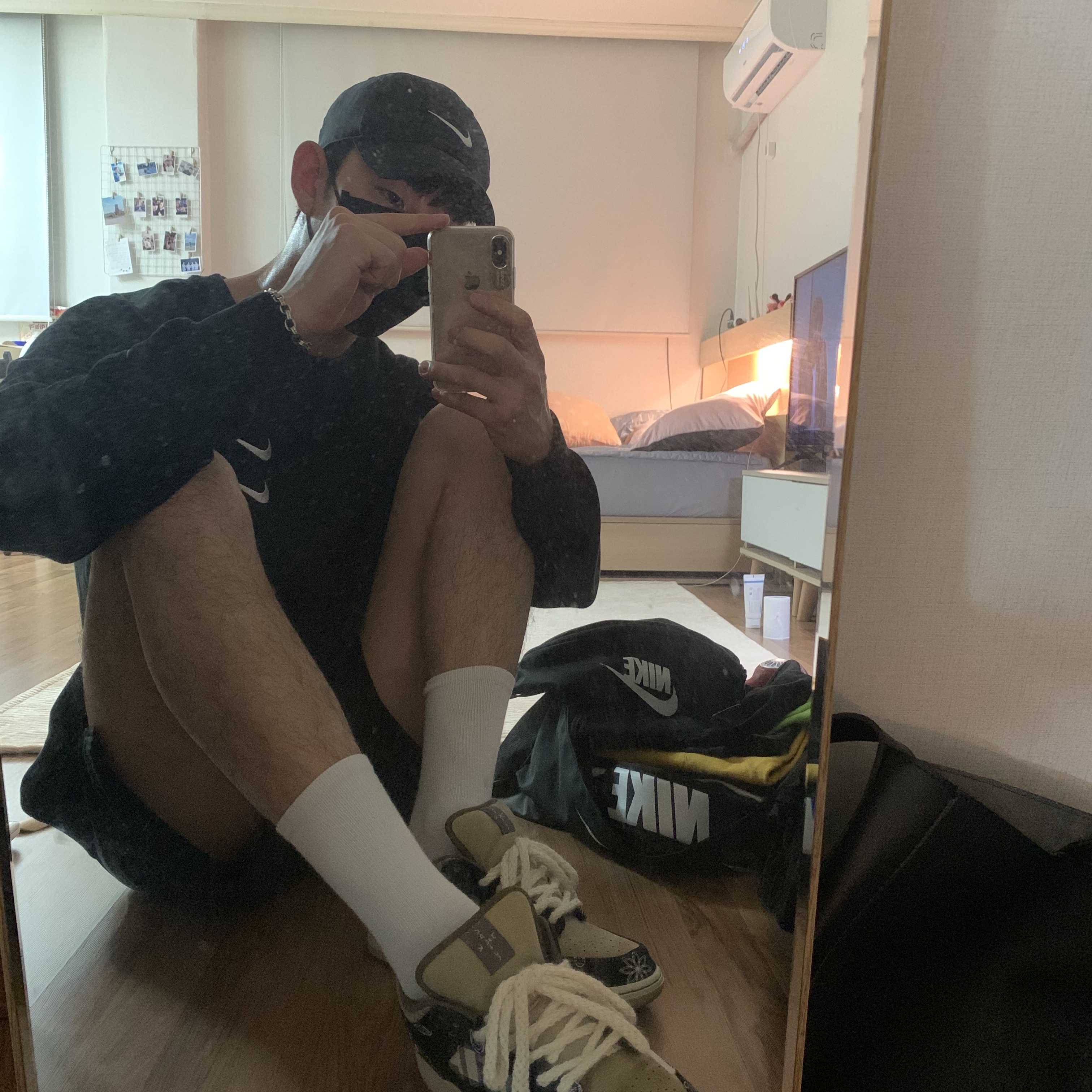 Nike x Travis Scott SB Dunk Low 착용 스타일
