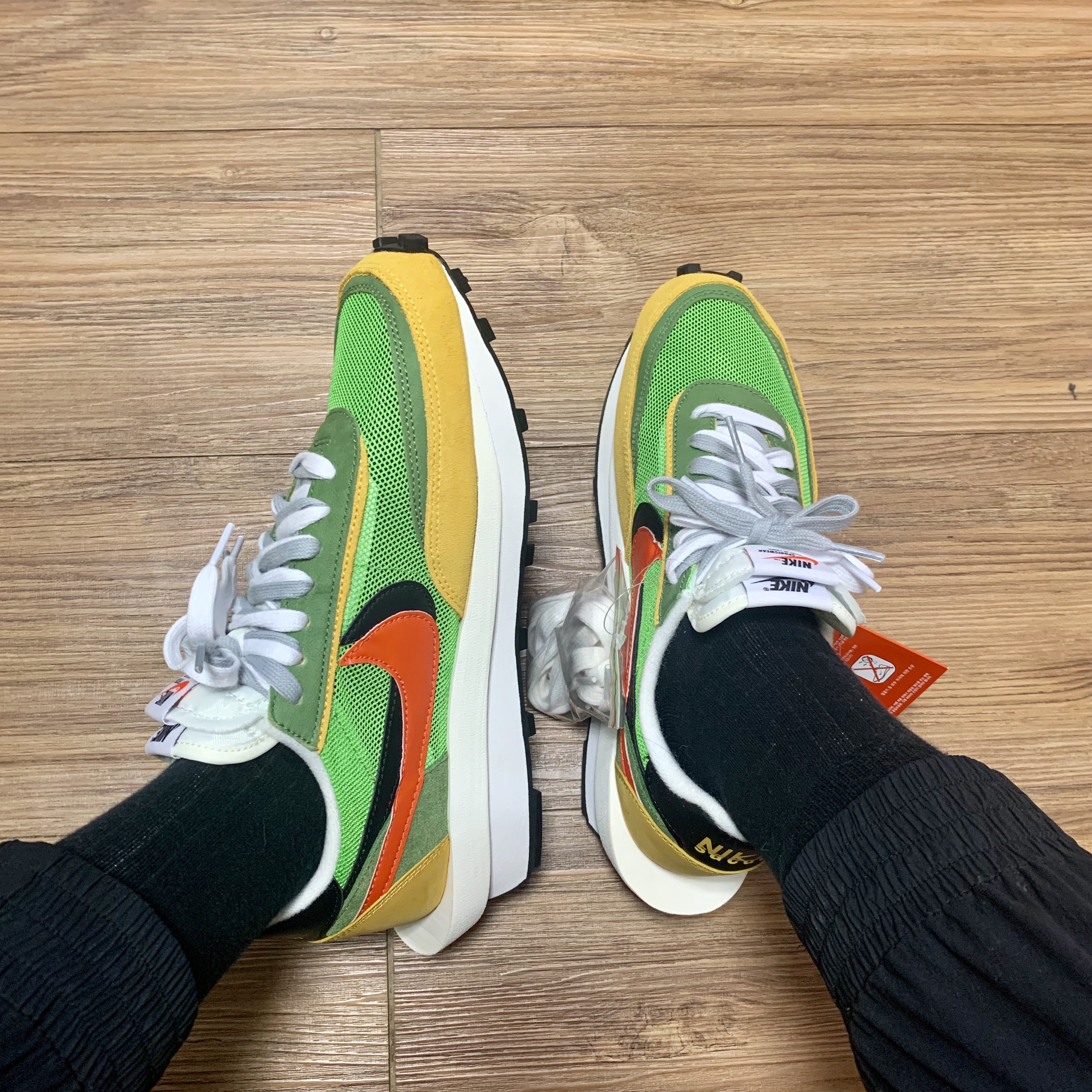 Nike x Sacai LDWaffle Green Multi 착용 스타일