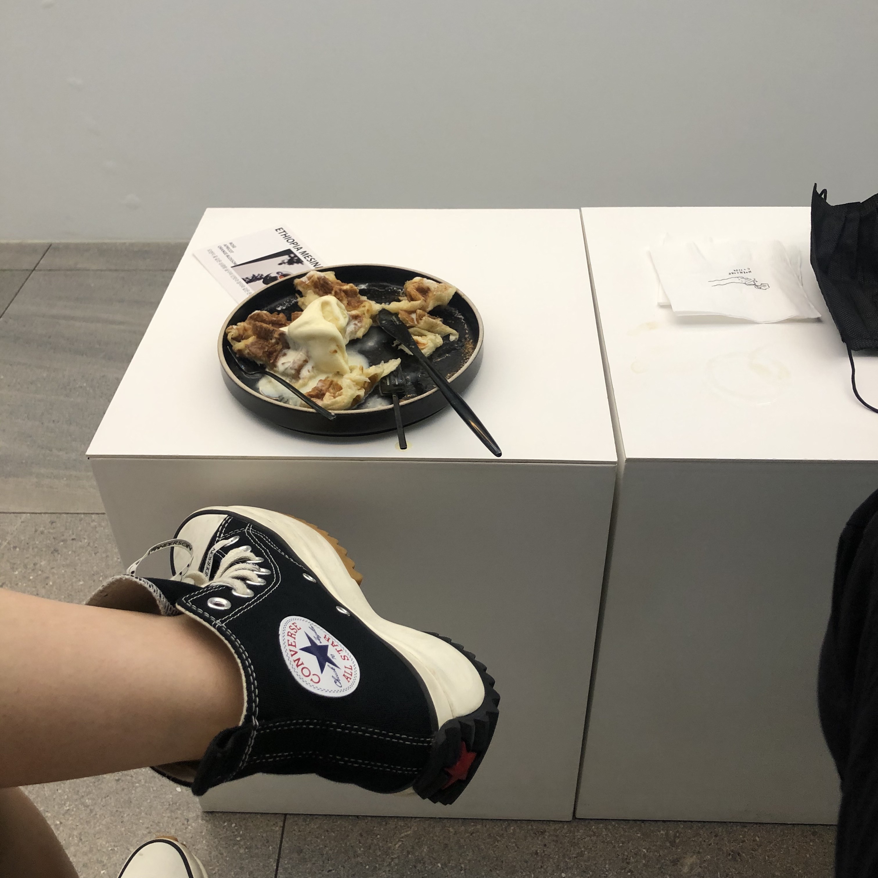 Converse x JW Anderson Run Star Hike Hi Black 착용 스타일