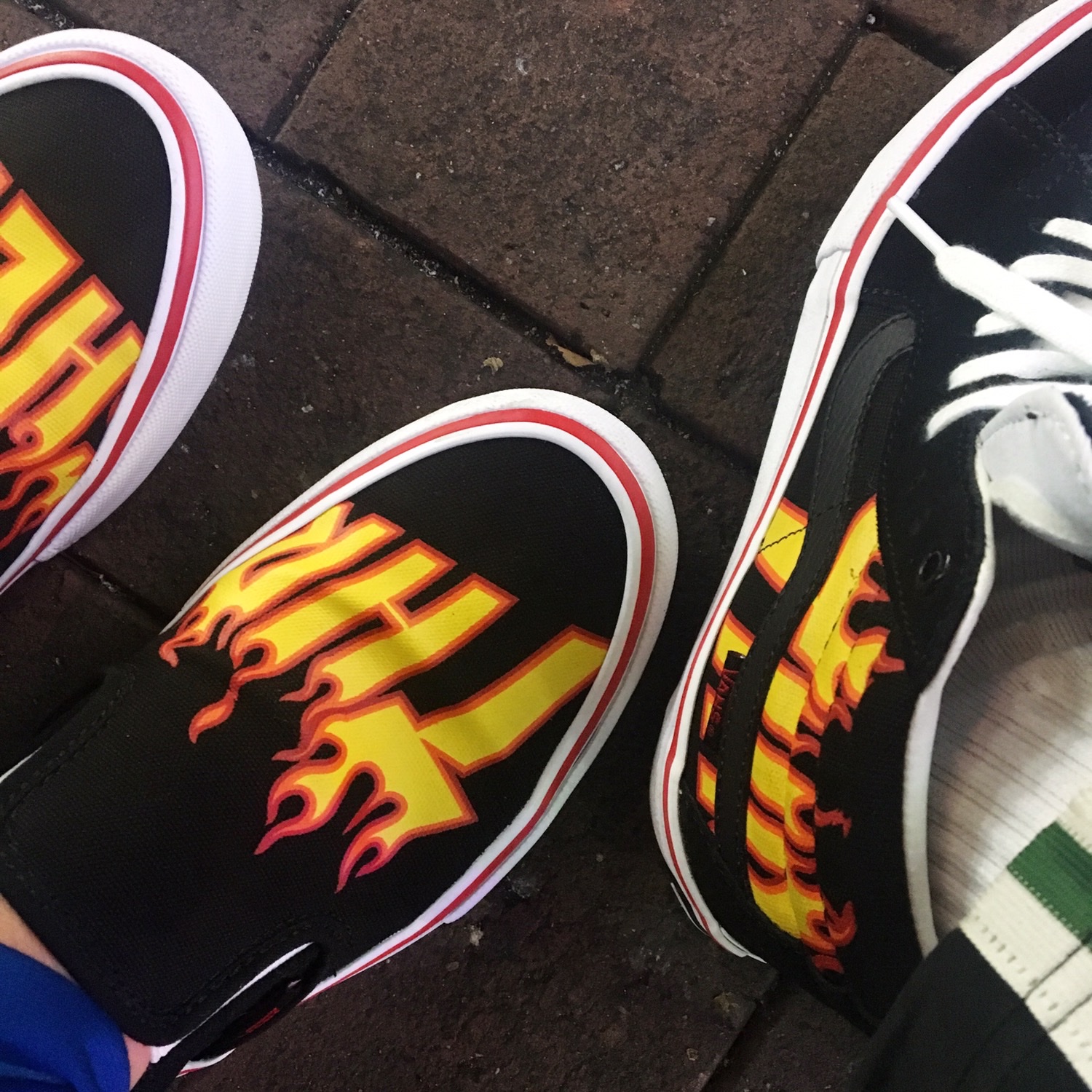 Vans Slip-On Thrasher 2017 착용 스타일