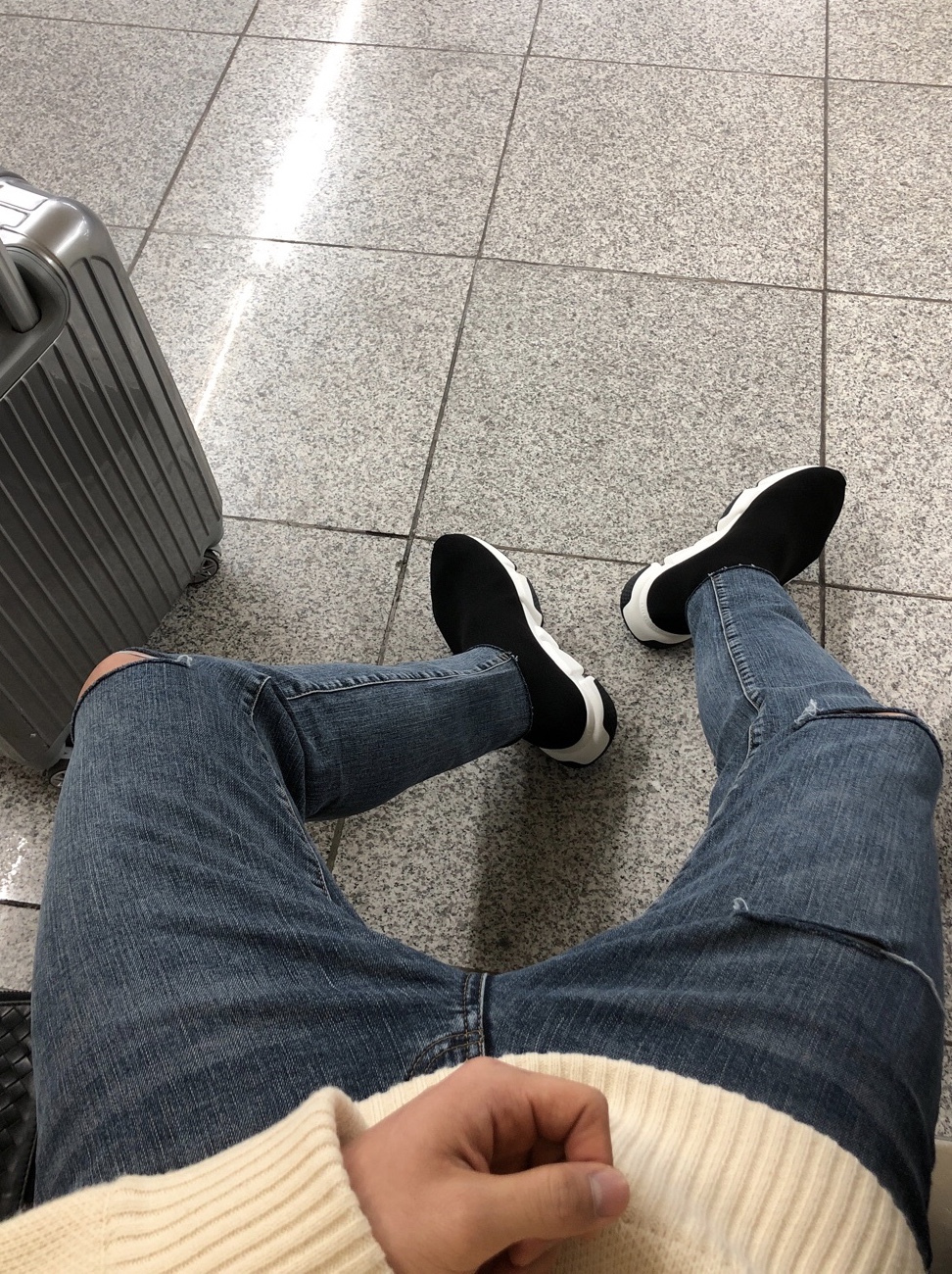Balenciaga Speed Trainer Black White 2019 착용 스타일