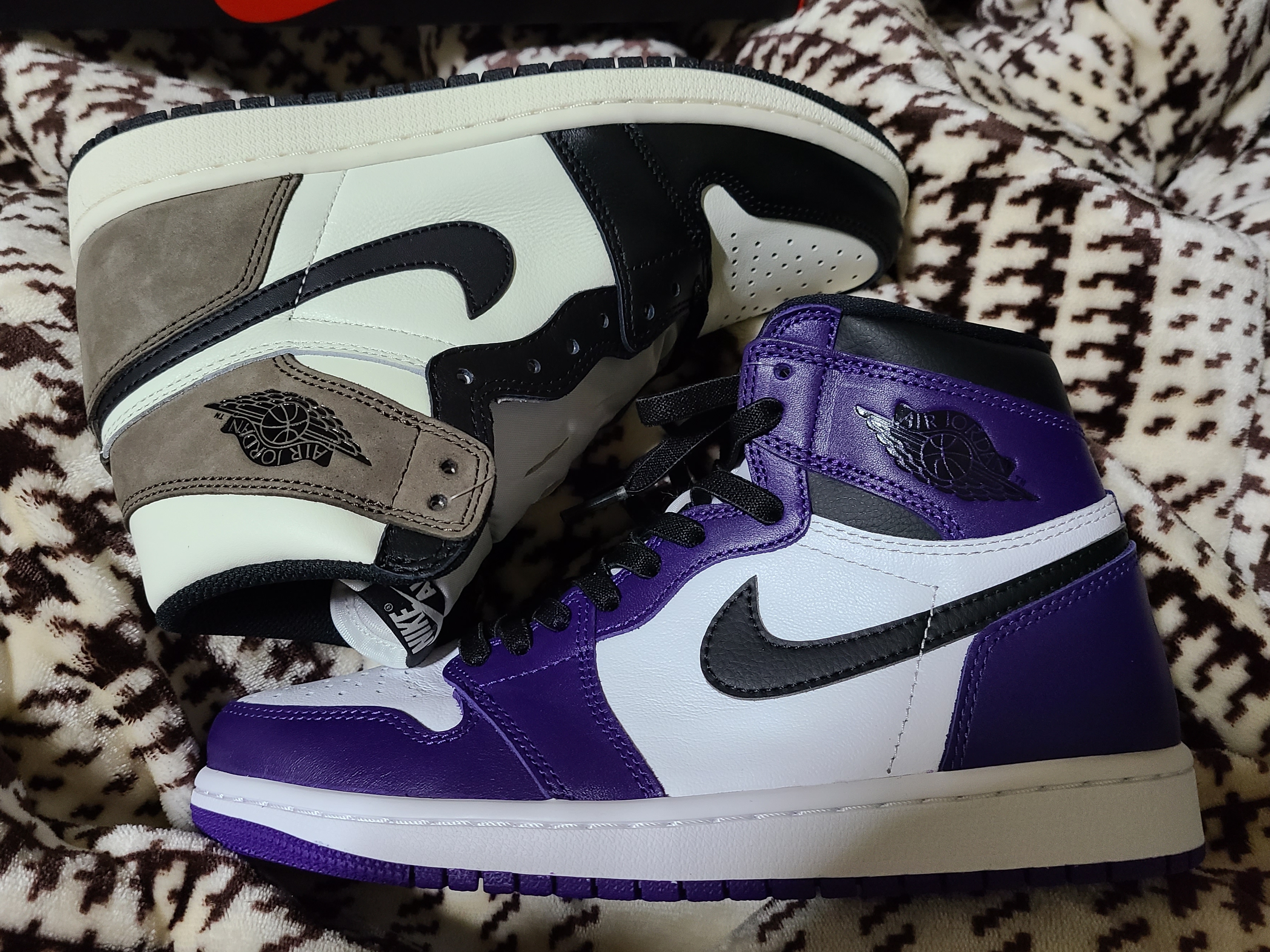 Jordan 1 Retro High OG Black Mocha, Jordan 1 Retro High OG Court Purple 2020 착용 스타일 - 2