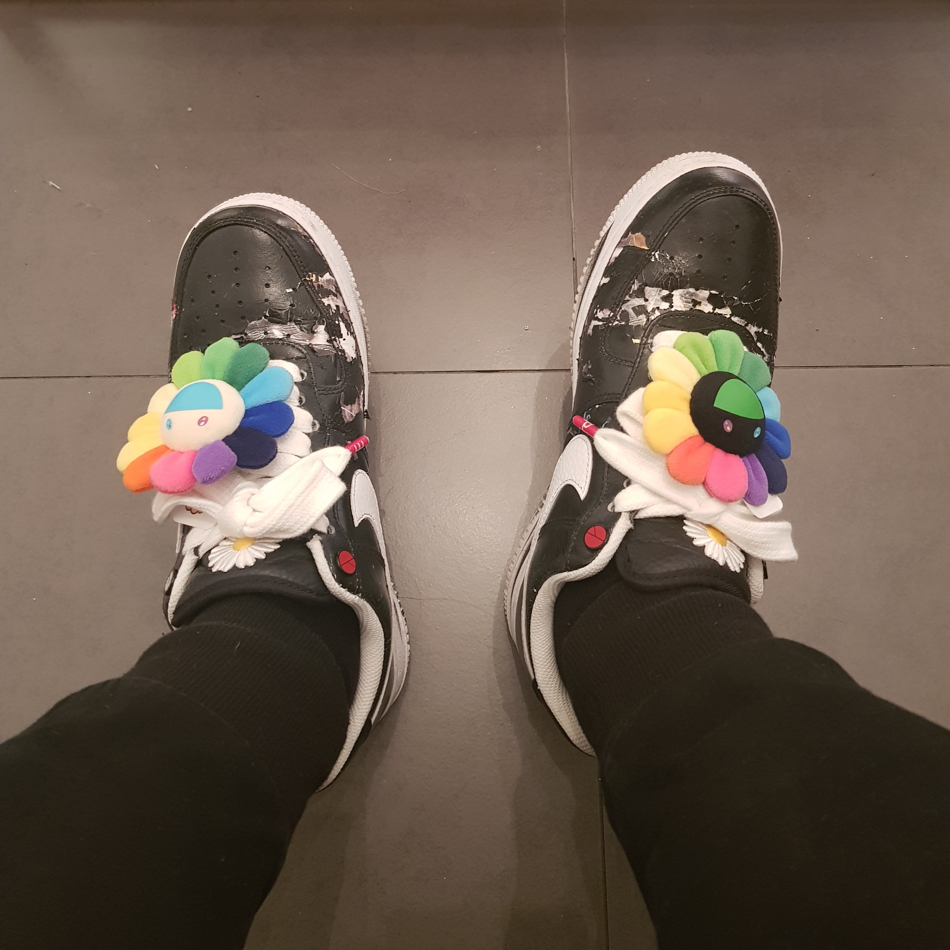 Balenciaga Triple S Grey Red Blue 2018 Reissue, Adidas Yeezy Boost 700 Analog 2019 착용 스타일 - 5