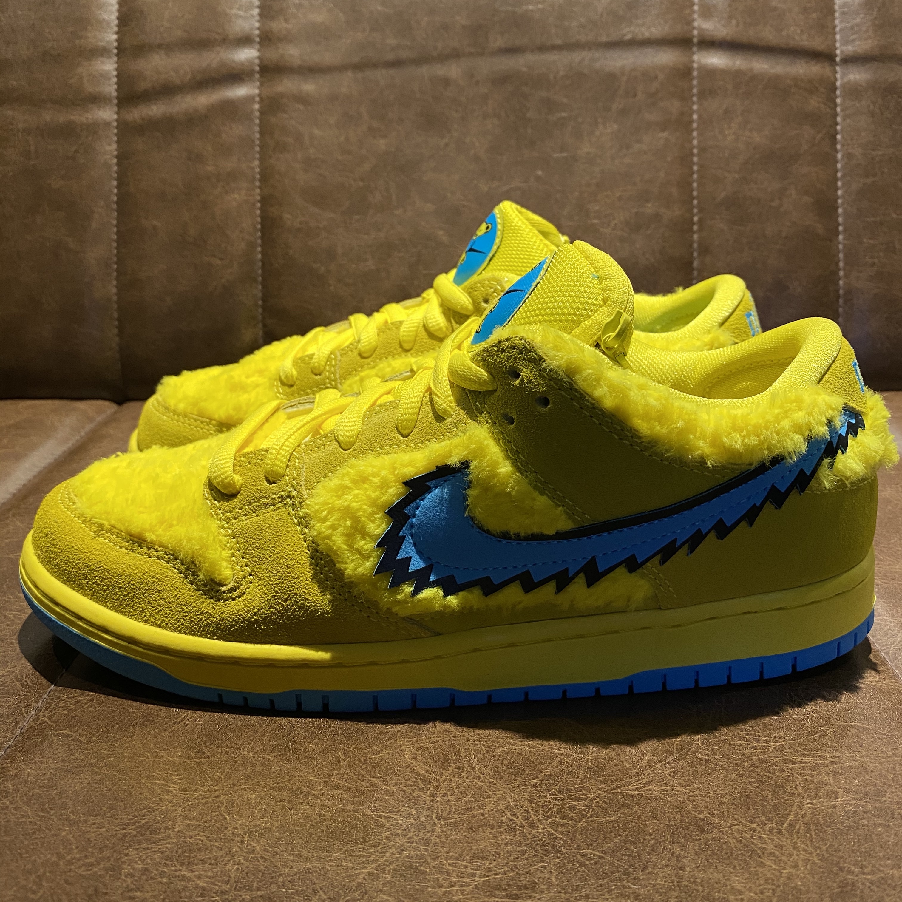 Nike x Grateful Dead SB Dunk Low Yellow Bear 착용 스타일