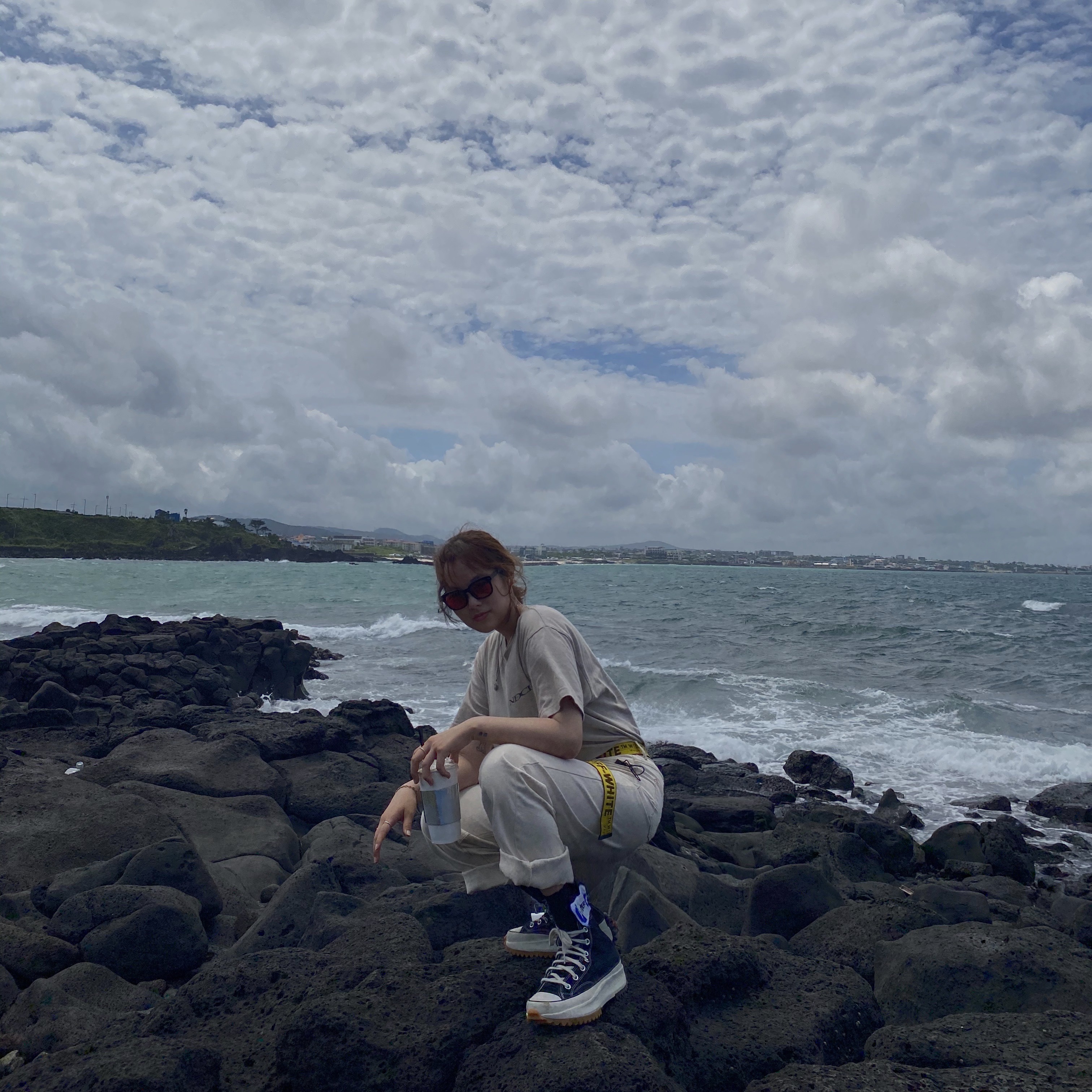 Converse x JW Anderson Run Star Hike Hi Black 착용 스타일 - 3