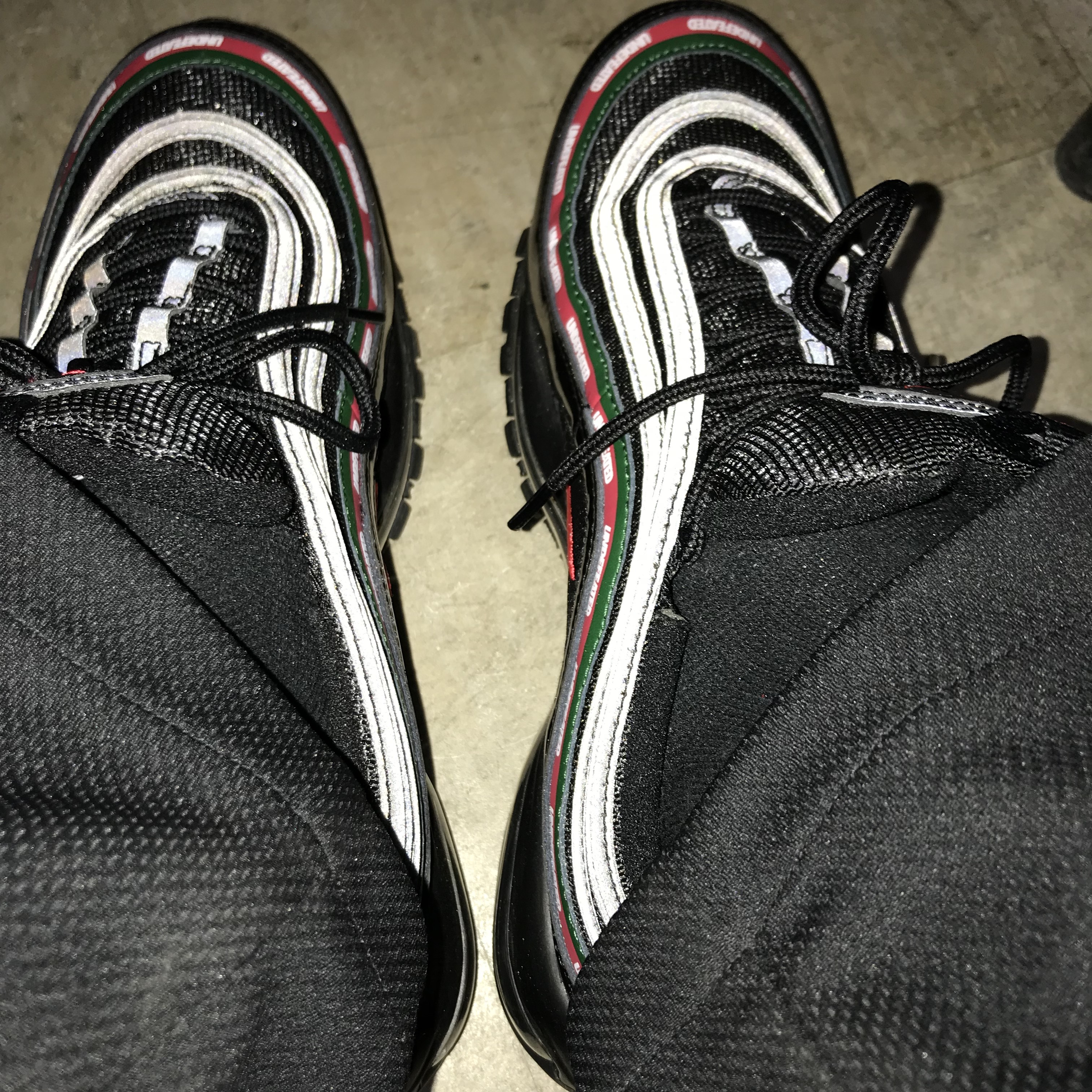 Nike x Undefeated Air Max 97 Black 착용 스타일