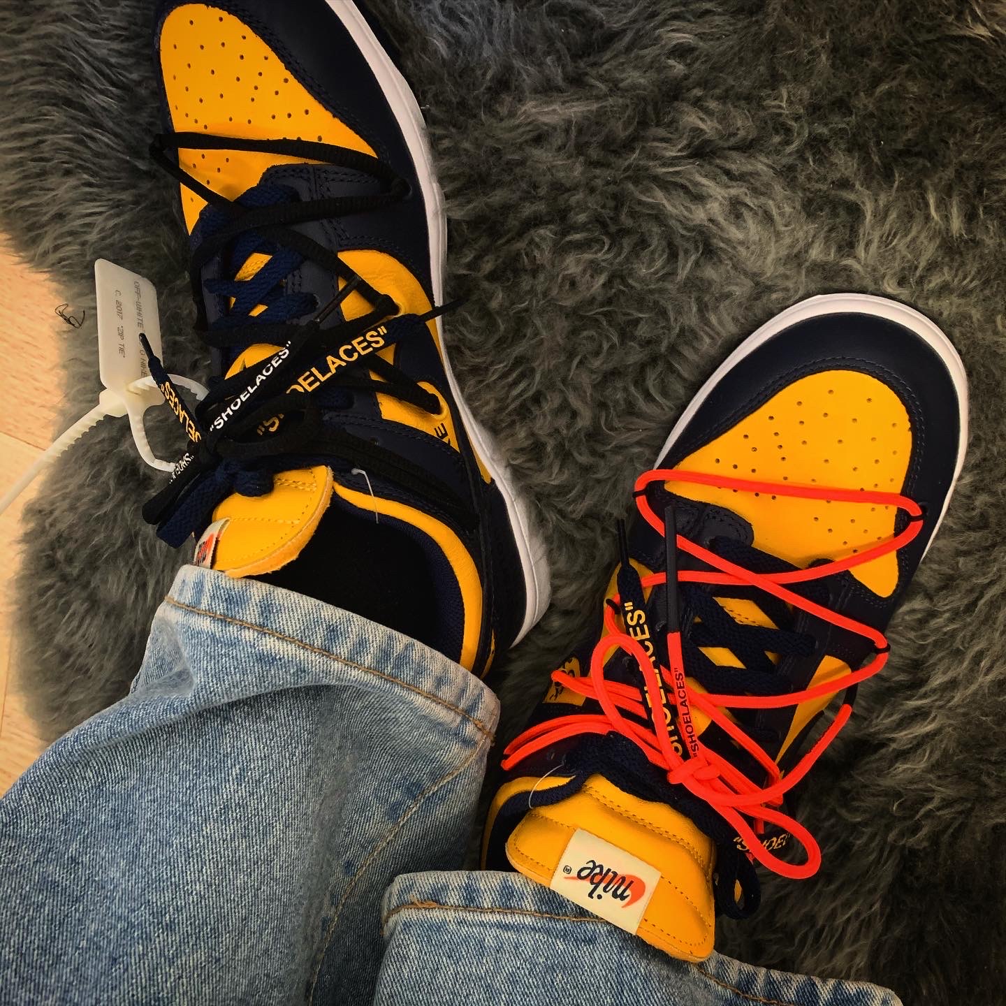 Nike x Off-White Dunk Low University Gold Midnight Navy 착용 스타일
