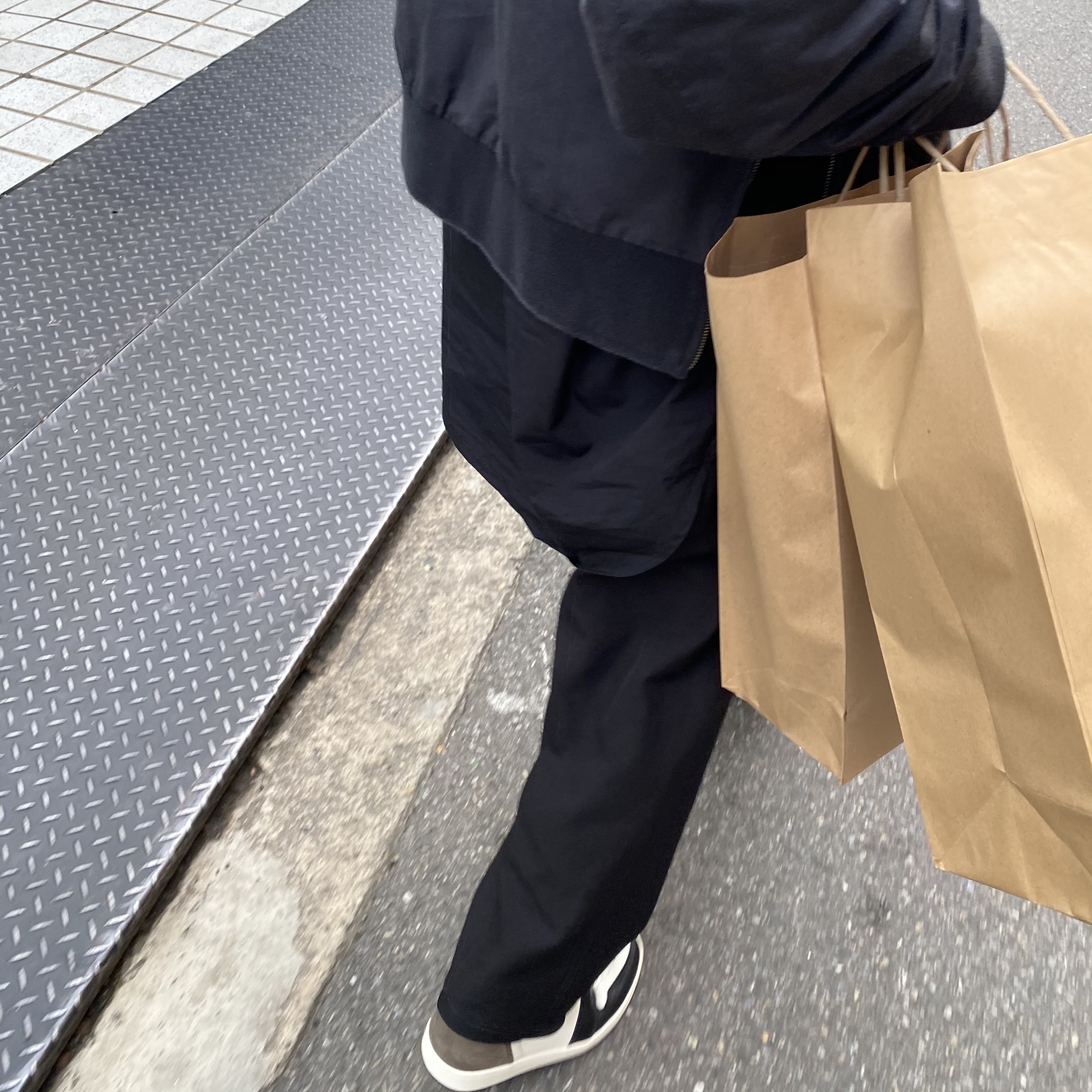 Jordan 1 Retro High OG Black Mocha 착용 스타일