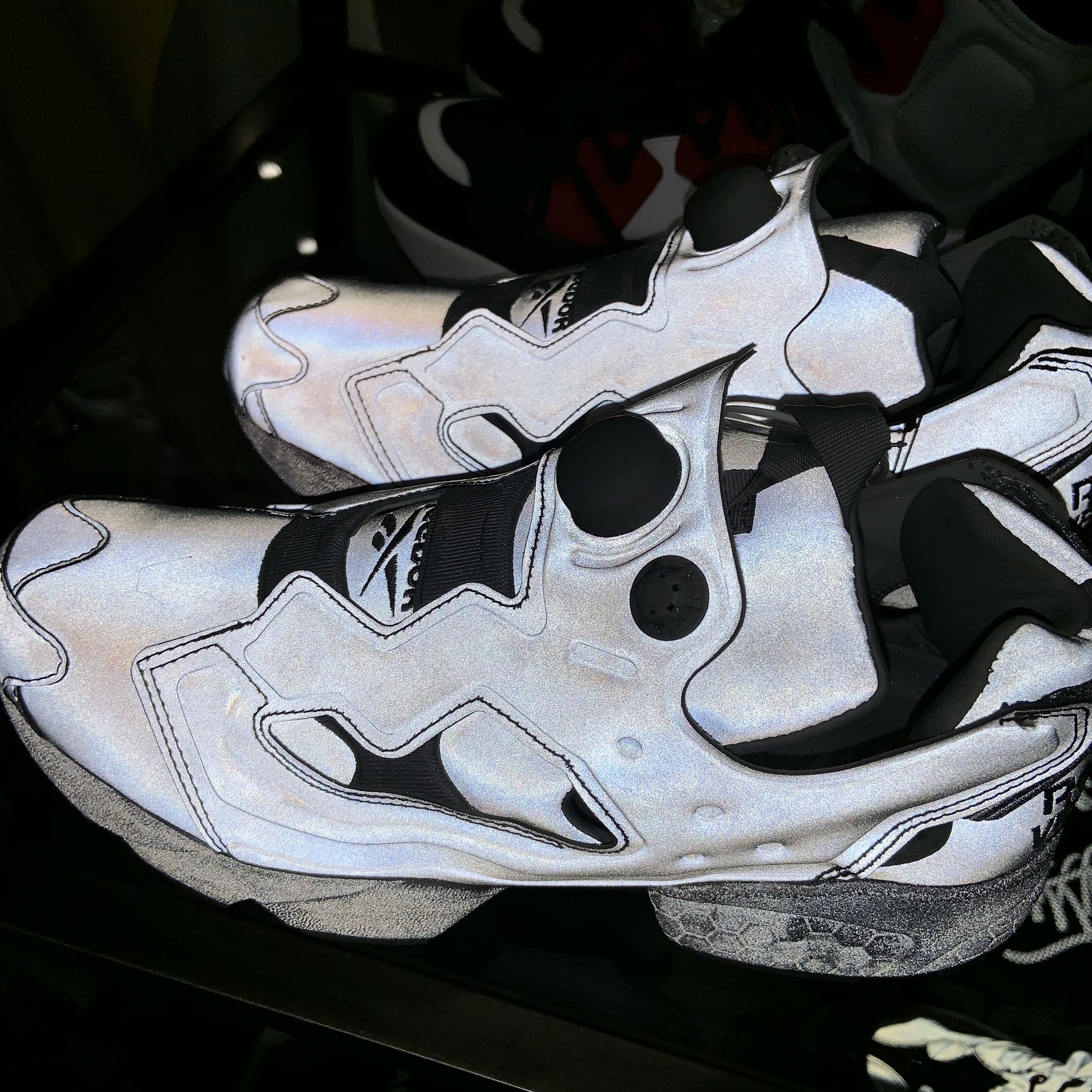 Reebok x Vetements Instapump Fury Emoji 착용 스타일